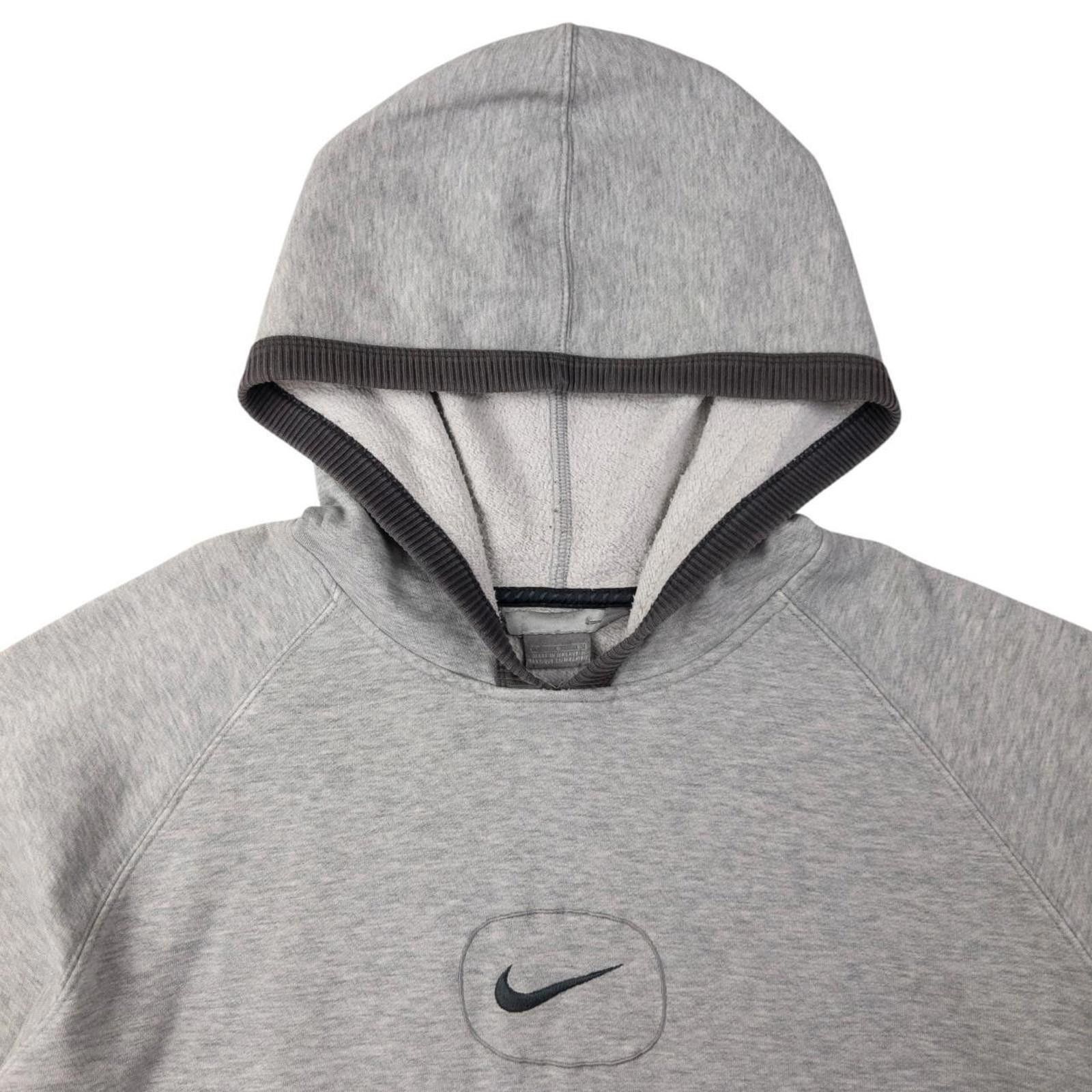 Nike Vintage Nike Embroidered Hoodie Size L Size US L / EU 52-54 / 3 - 3 Thumbnail