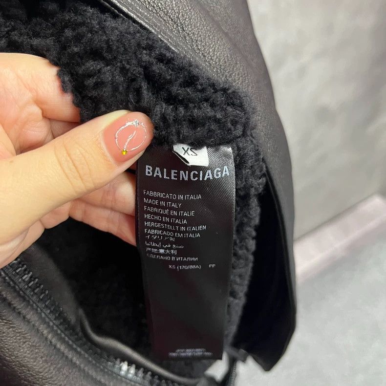 Balenciaga Balenciaga latest Sporty B solid color logo embroidered lap Size US XS / EU 42 / 0 - 3 Thumbnail