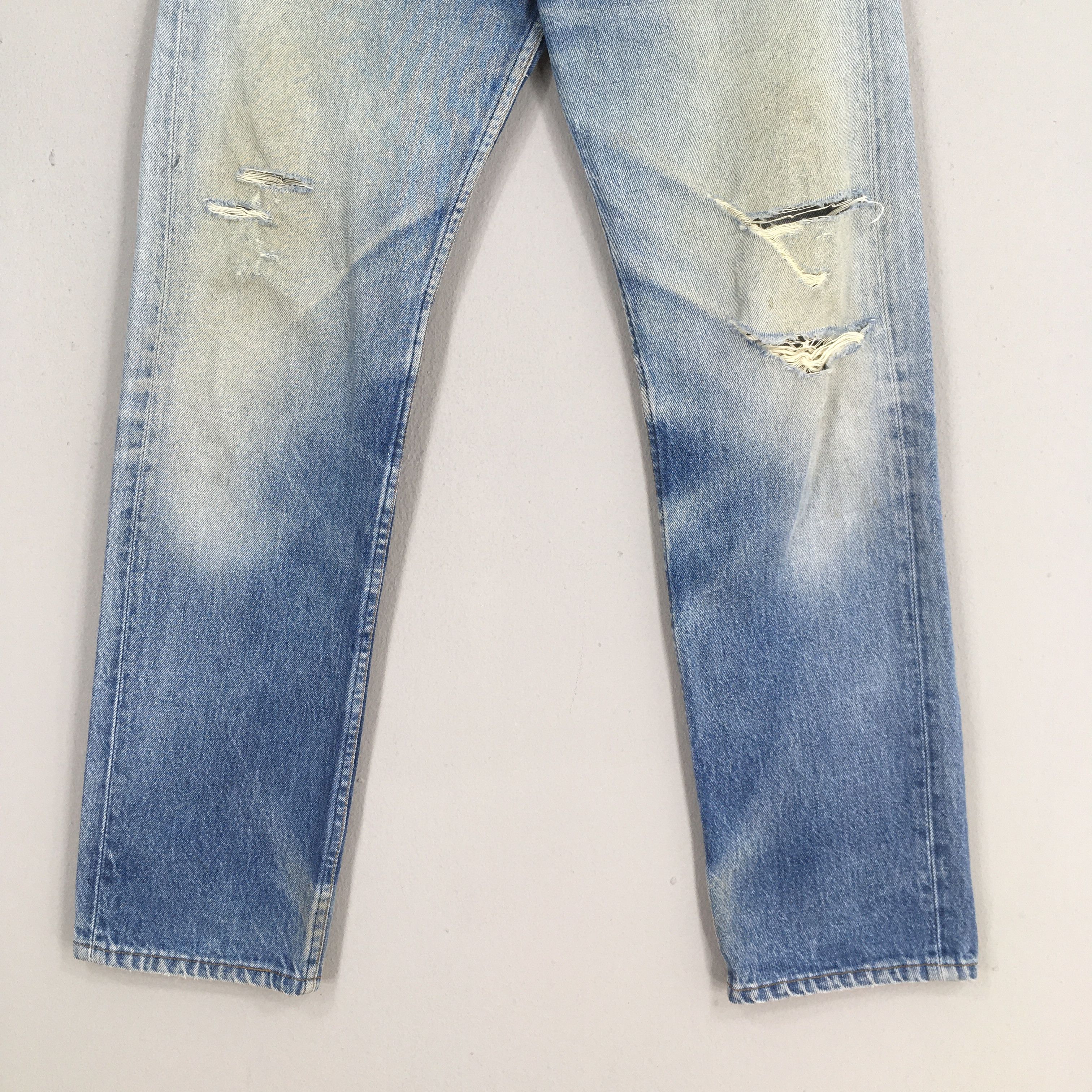 Levi's Size 28x29.5 Vintage 90s Levi's 501 Straight Leg Jeans S193 Size US 28 / EU 44 - 3 Thumbnail
