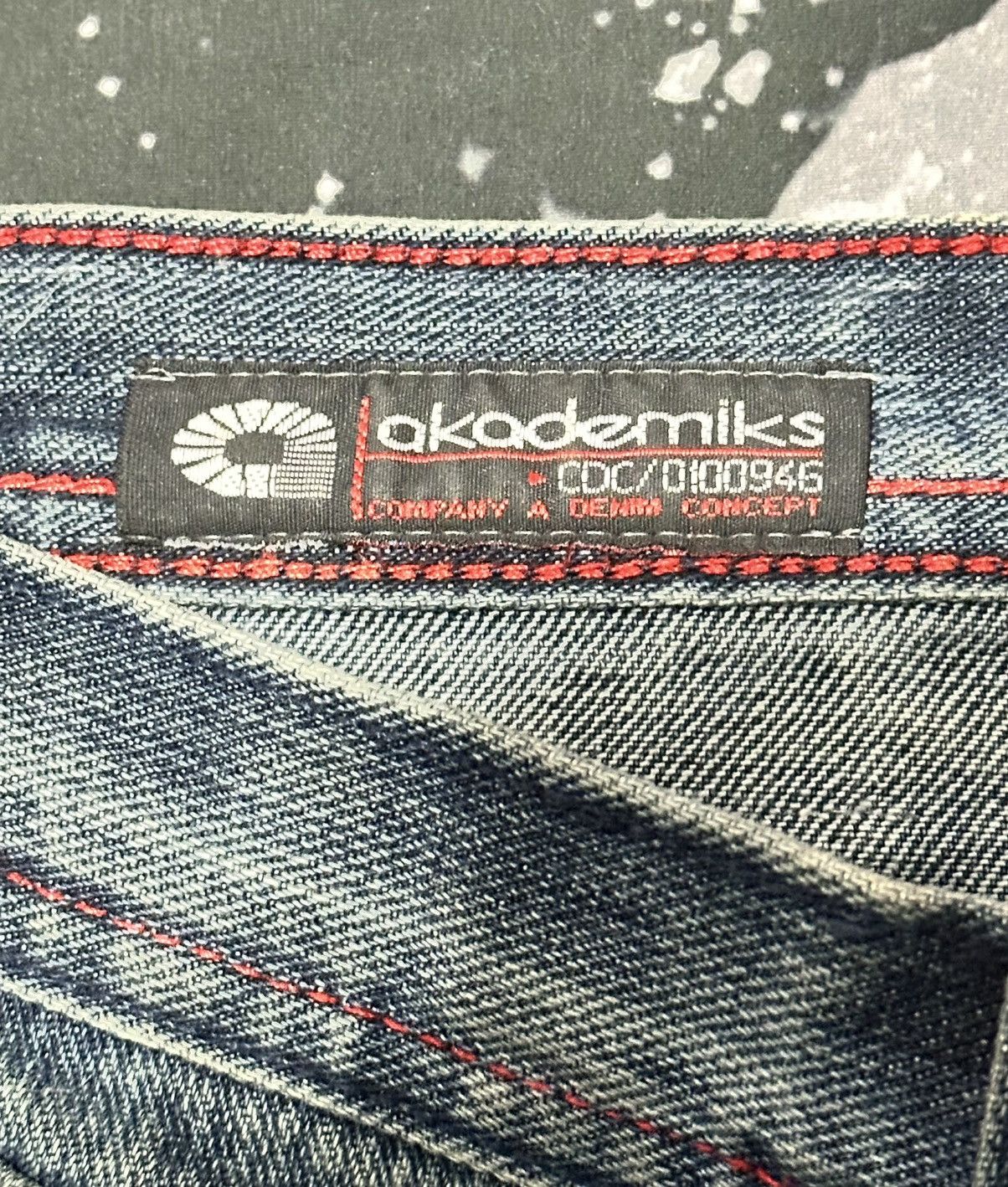 Vintage Akademiks Mens Embroidered Blue Jeans Size US 34 / EU 50 - 12 Thumbnail