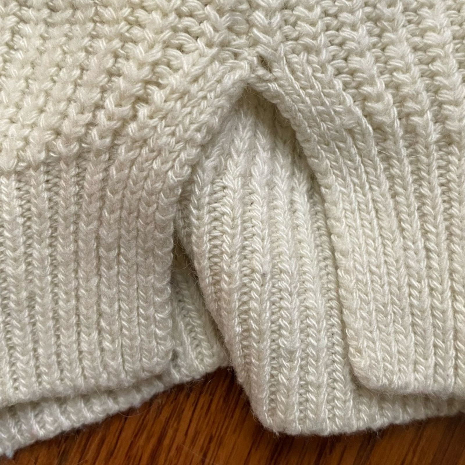 Marine Layer Marine Layer Olivia Sweater Womens XS Cream‎ Crew Neck EUC Size XS / US 0-2 / IT 36-38 - 9 Thumbnail