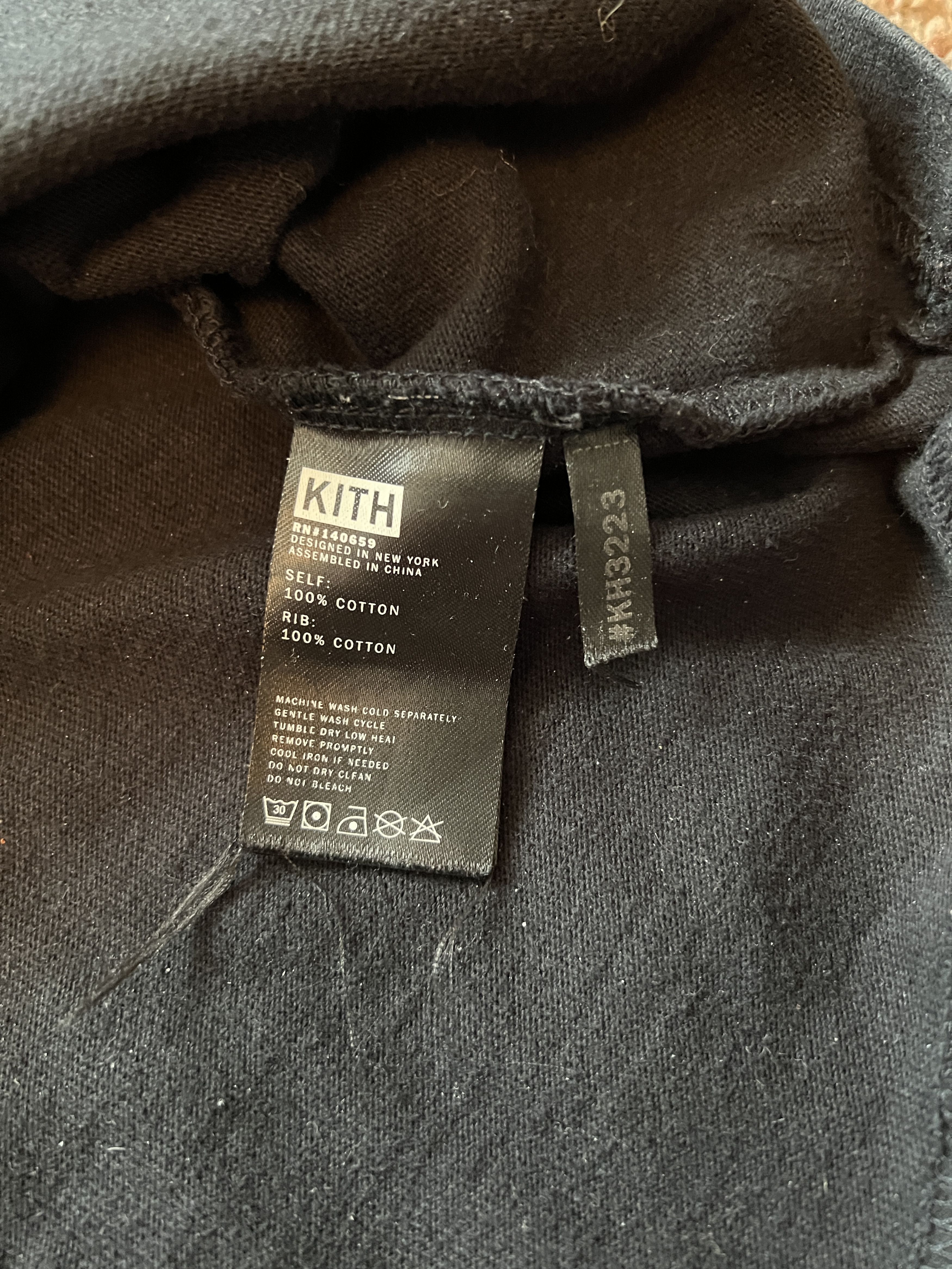 Kith Kith Classic Box Logo L/S Tee in Triple Black (Fall 2017) Size US M / EU 48-50 / 2 - 5 Thumbnail