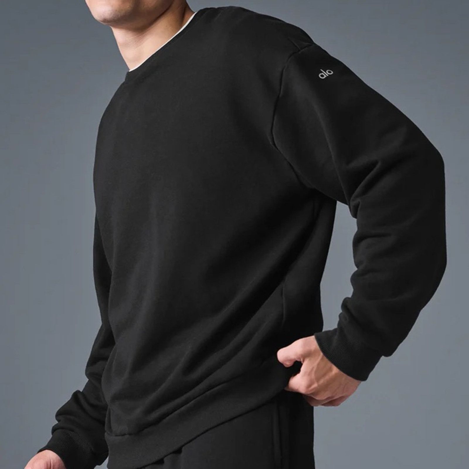 Alo Yoga ALO YOGA Black Logo Chill Crew Neck Pullover $128 Sweatshirt Size US S / EU 44-46 / 1 - 12 Thumbnail