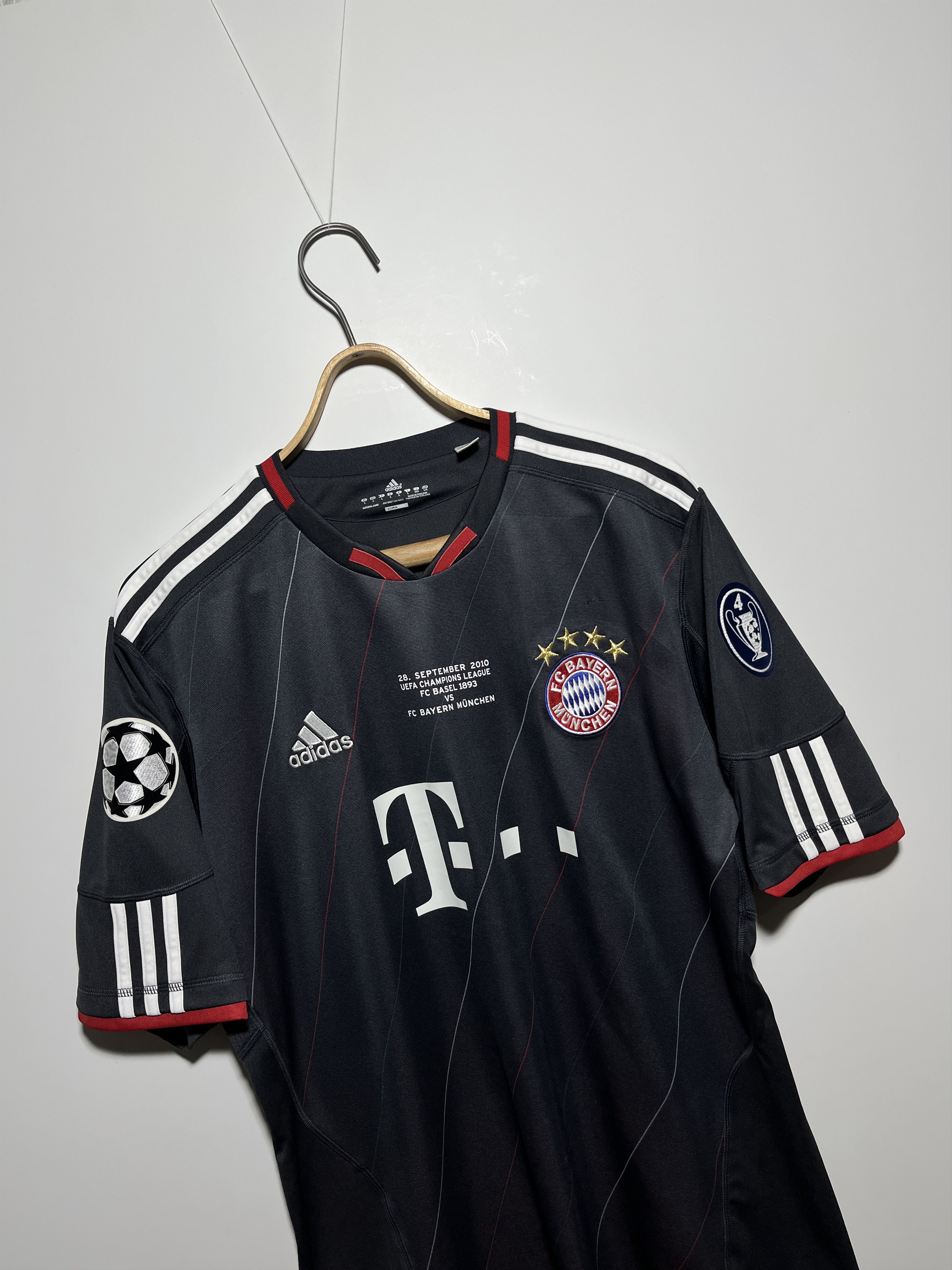 10-11 FC Bayern Munich Game shirt バイエルン 10-11 FC Bayern Munich Game shirt バイエルン 2010-11 Bayern
