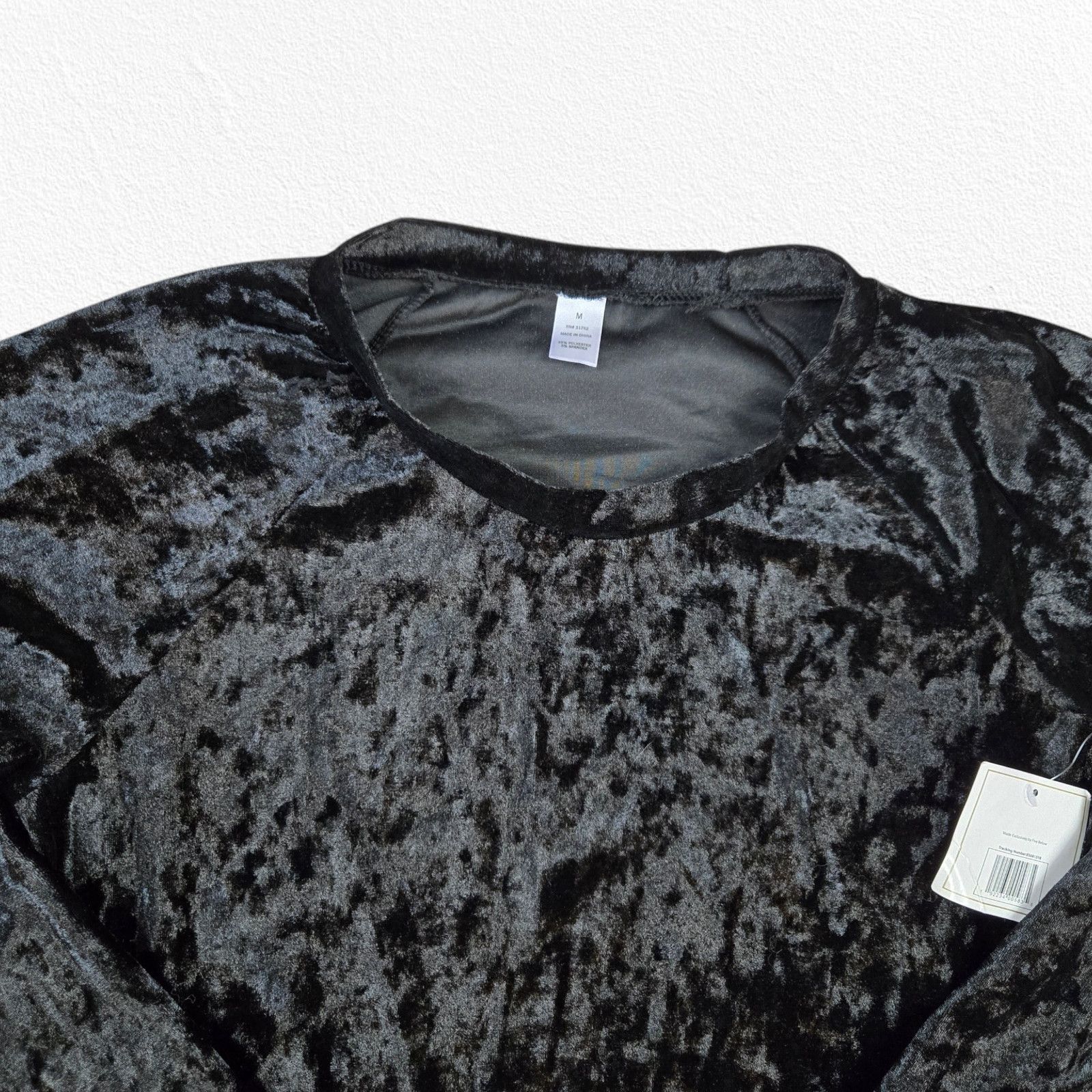 Other Black Velvet Long Sleeve Crewneck Velour Blouse Size Medium Size M / US 6-8 / IT 42-44 - 3 Thumbnail