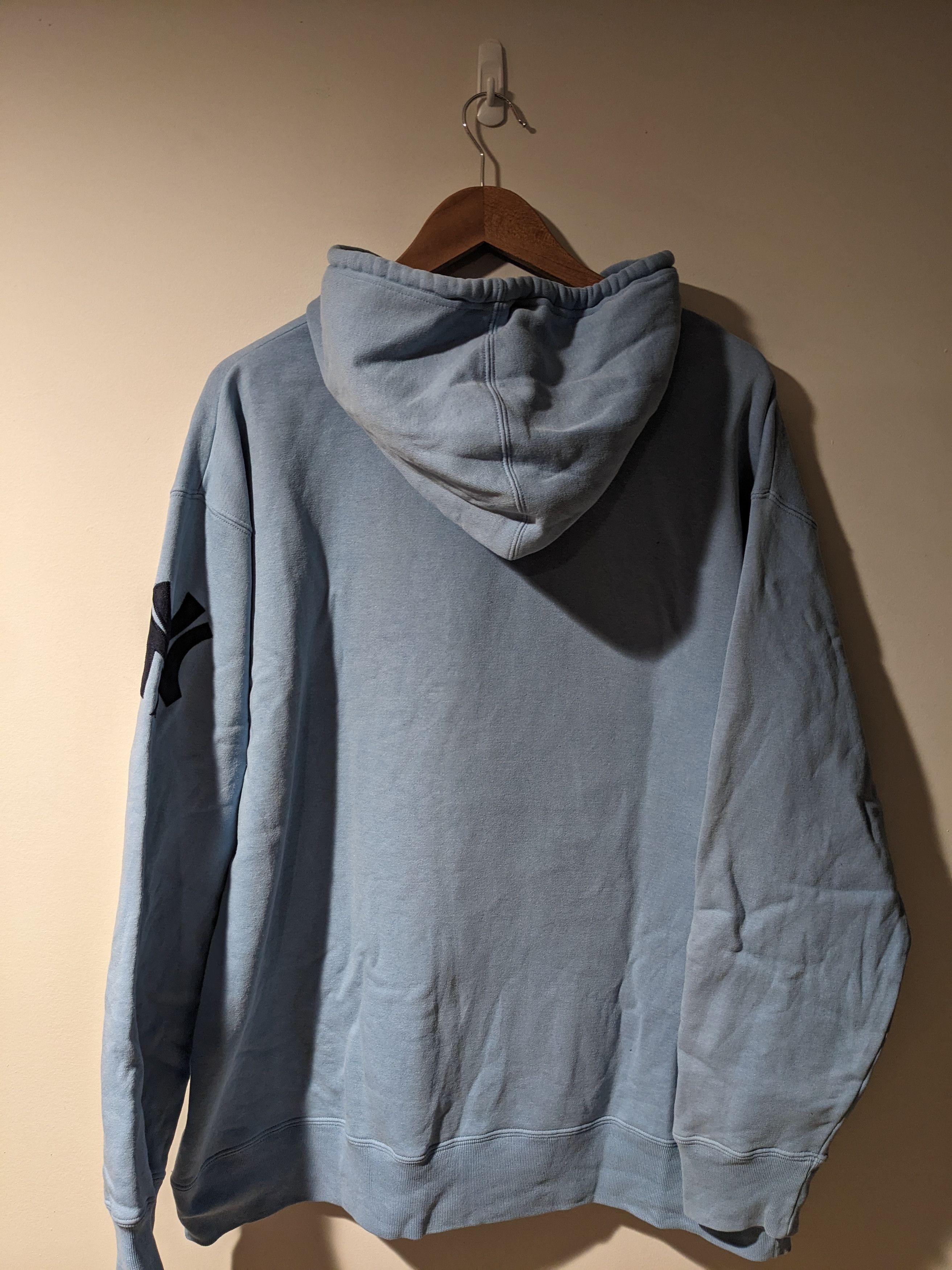 Majestic × Vintage Vintage 90s New York Yankees MLB Baseball Logo Large Hoodie Size US L / EU 52-54 / 3 - 7 Thumbnail
