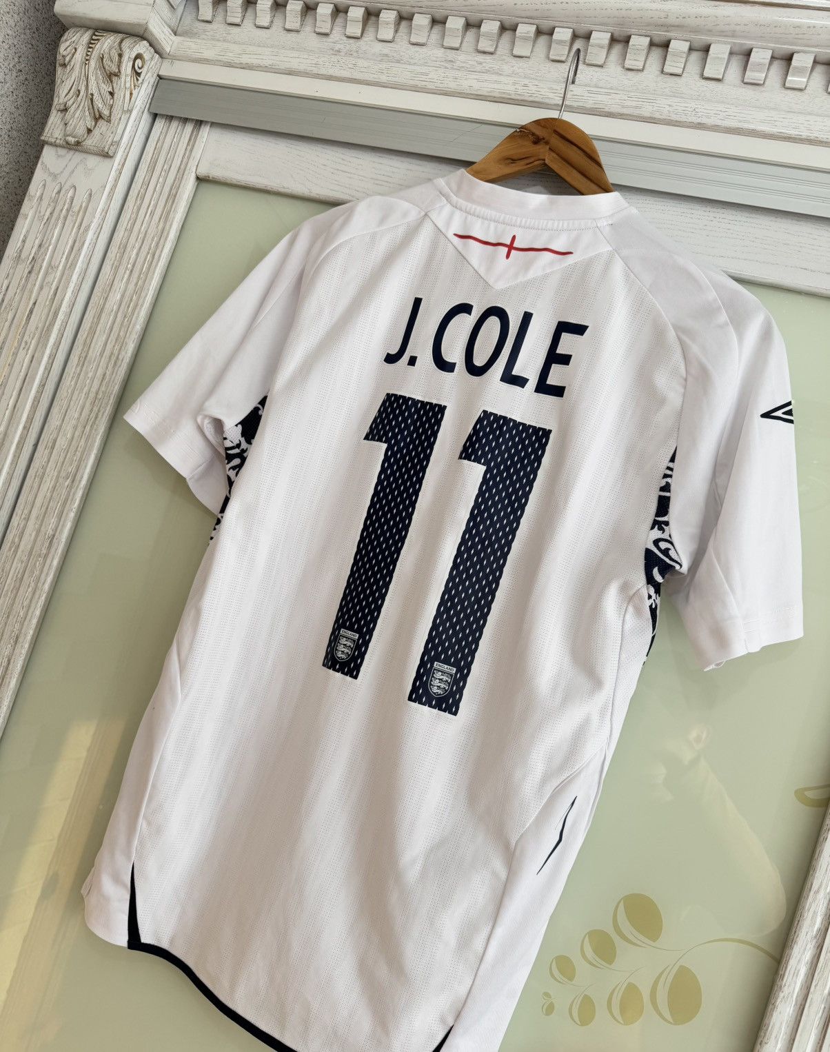 Umbro × Vintage J.Cole #11 England 2008-2009 Home Soccer Jersey Football Kit Size US S / EU 44-46 / 1 - 5 Thumbnail