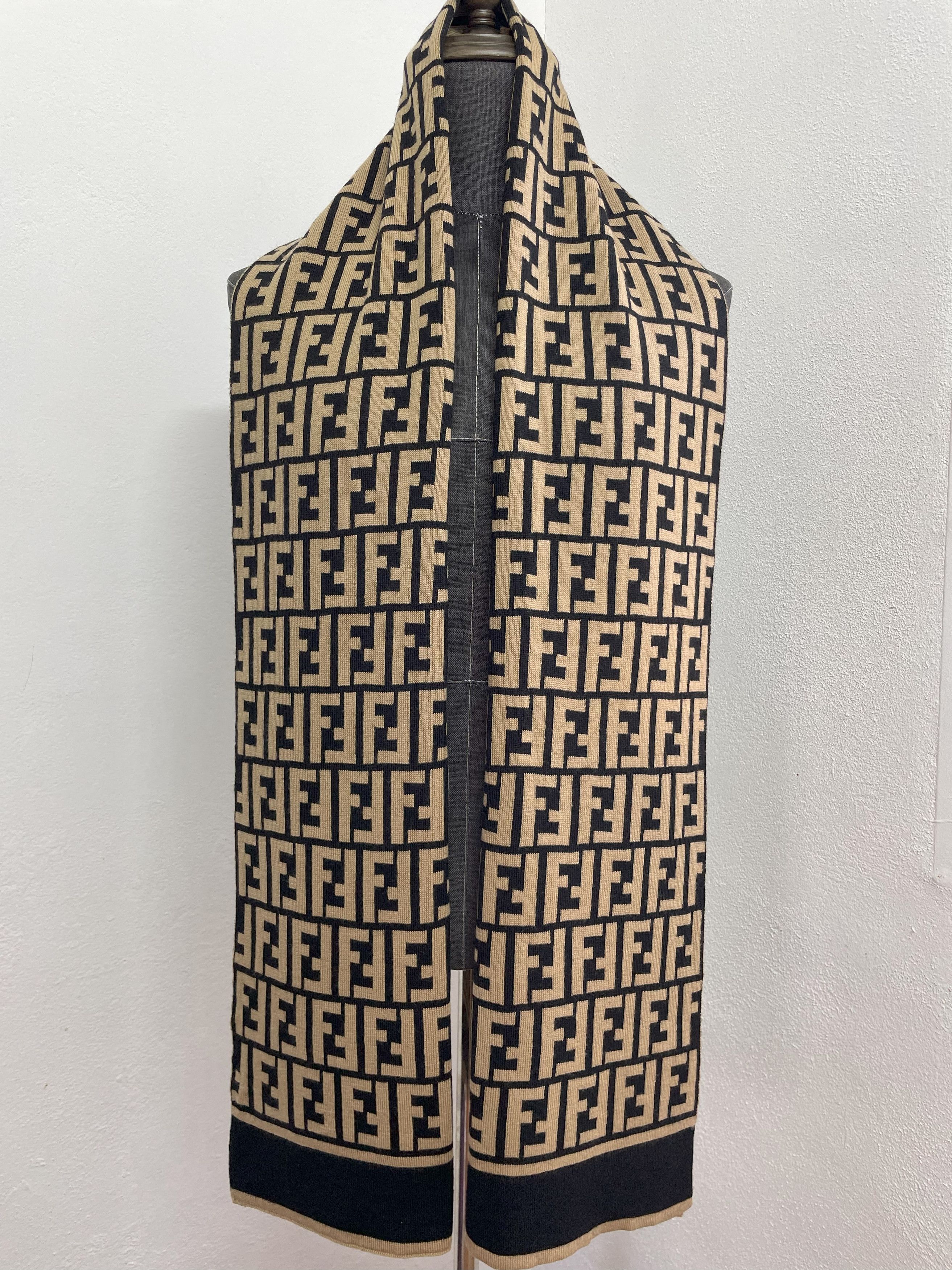 Fendi Fendi Scarf / Muffler - 6126 Size ONE SIZE - 3 Thumbnail