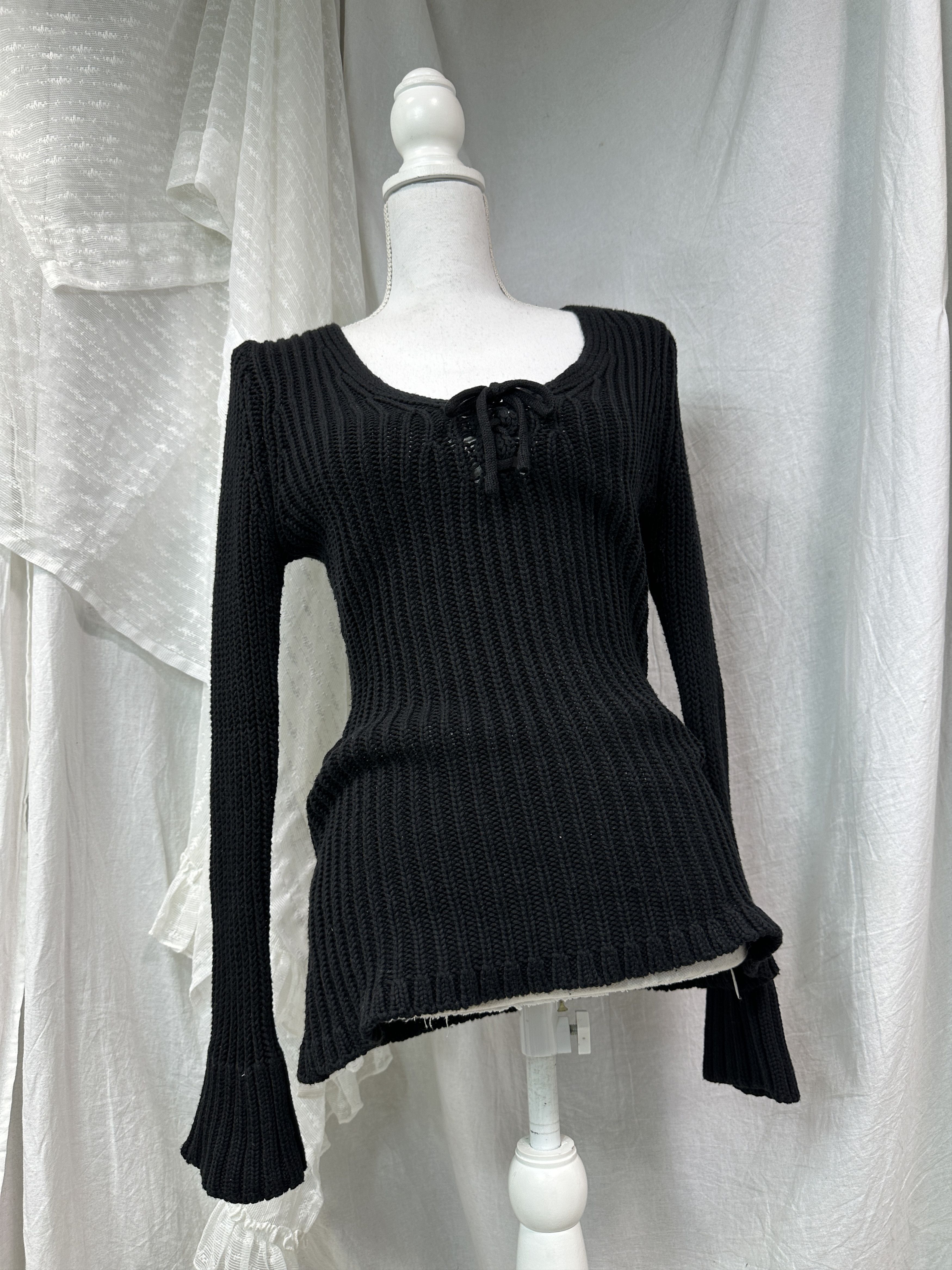 Vintage Vintage Avant Garde Grunge Knitted Bow Sweater 00s Size M / US 6-8 / IT 42-44 - 1 Thumbnail