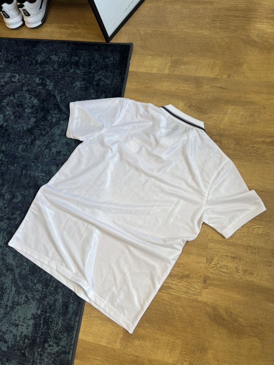 Other Real Madrid soccer jersey white Size US M / EU 48-50 / 2 - 8 Thumbnail