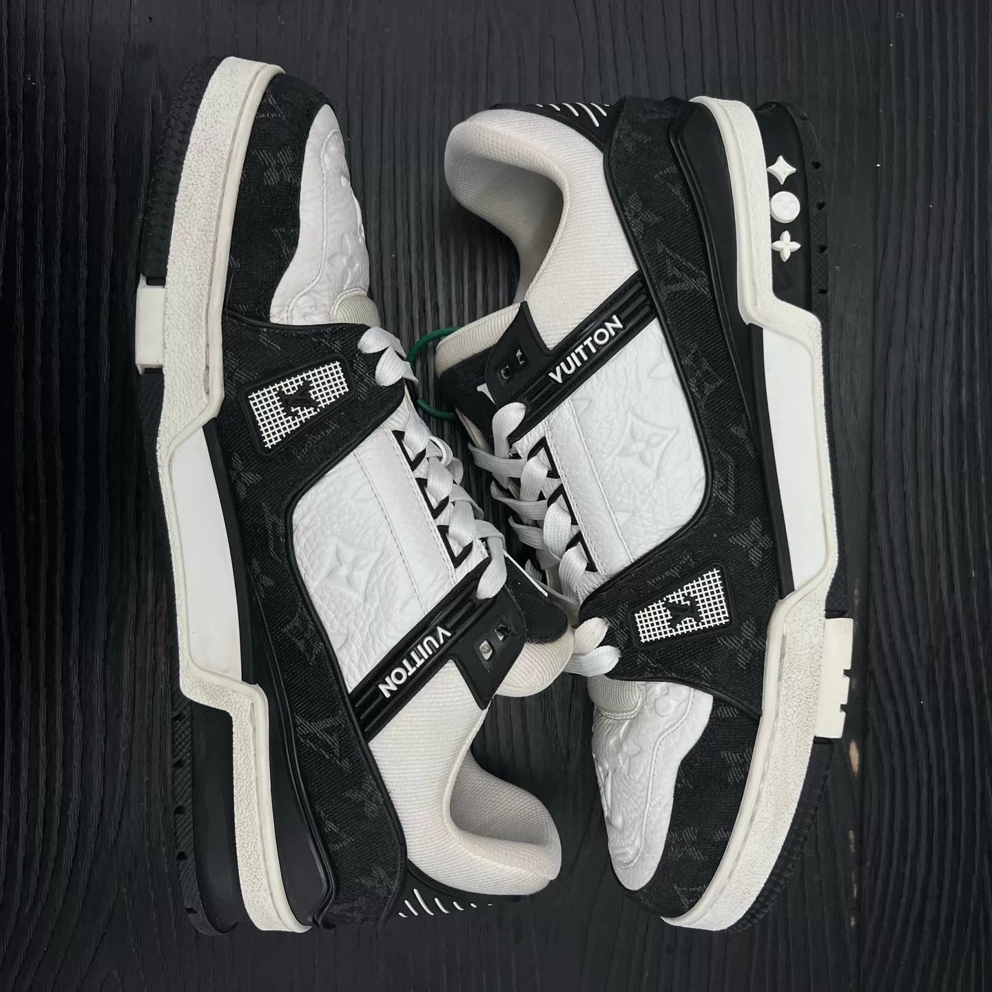 Louis Vuitton LV Trainer Black & White Denim 9.5 / 43.5 Size US 10.5 / EU 43-44 - 2 Thumbnail