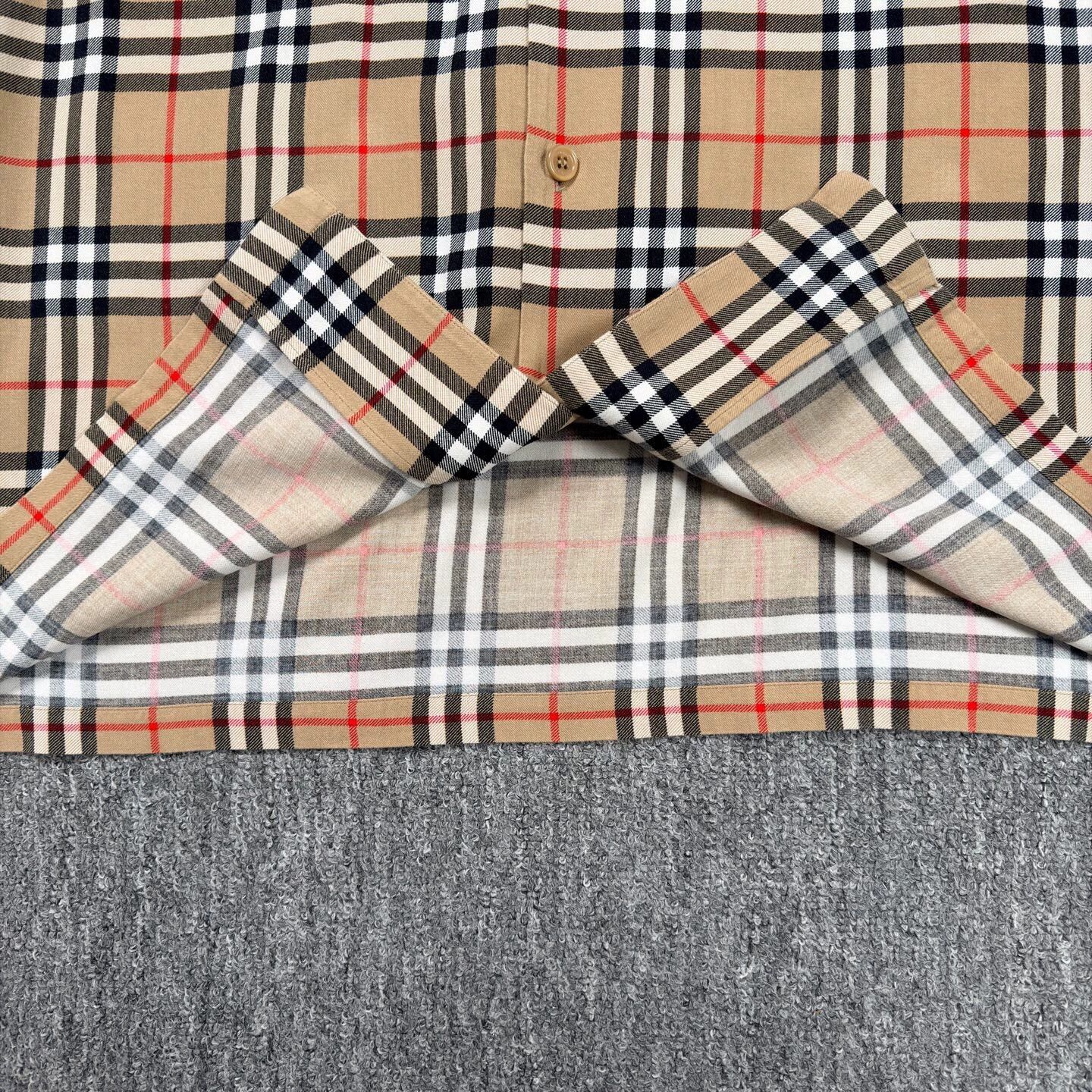 Burberry Burberry Stripe SS Shirt XL Size US XL / EU 56 / 4 - 7 Thumbnail