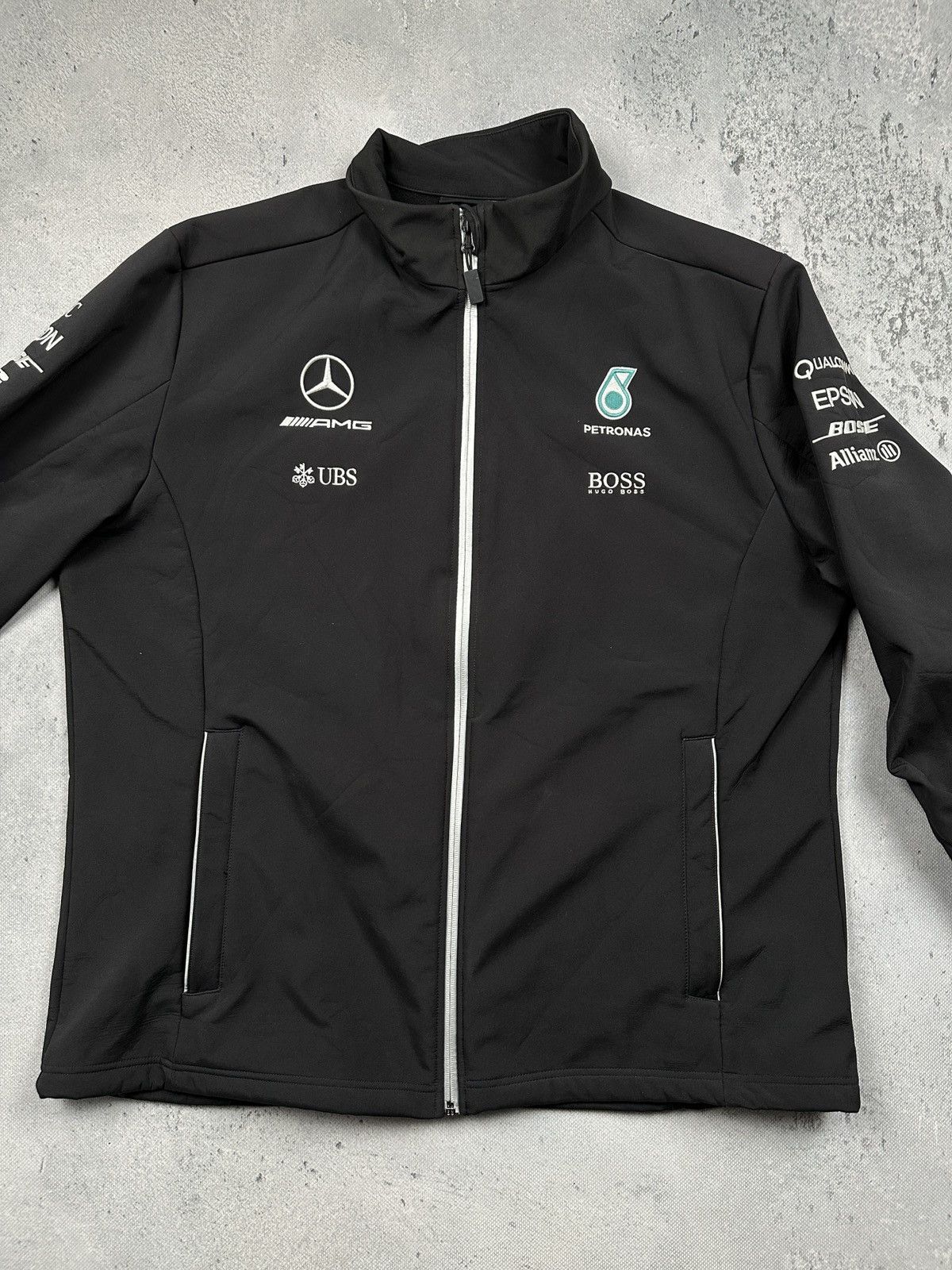 Formula 1 Mercedes AMG Petronas Formula One Team Softshell Jacket y2k Size US XXL / EU 58 / 5 - 10 Thumbnail