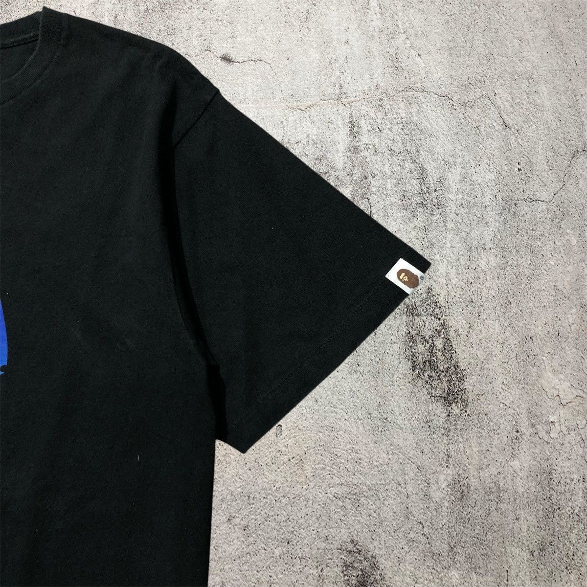Bape Vintage Bape Blue Flame Head A Bathing Ape Big Logo T-shirt Size US XL / EU 56 / 4 - 4 Thumbnail