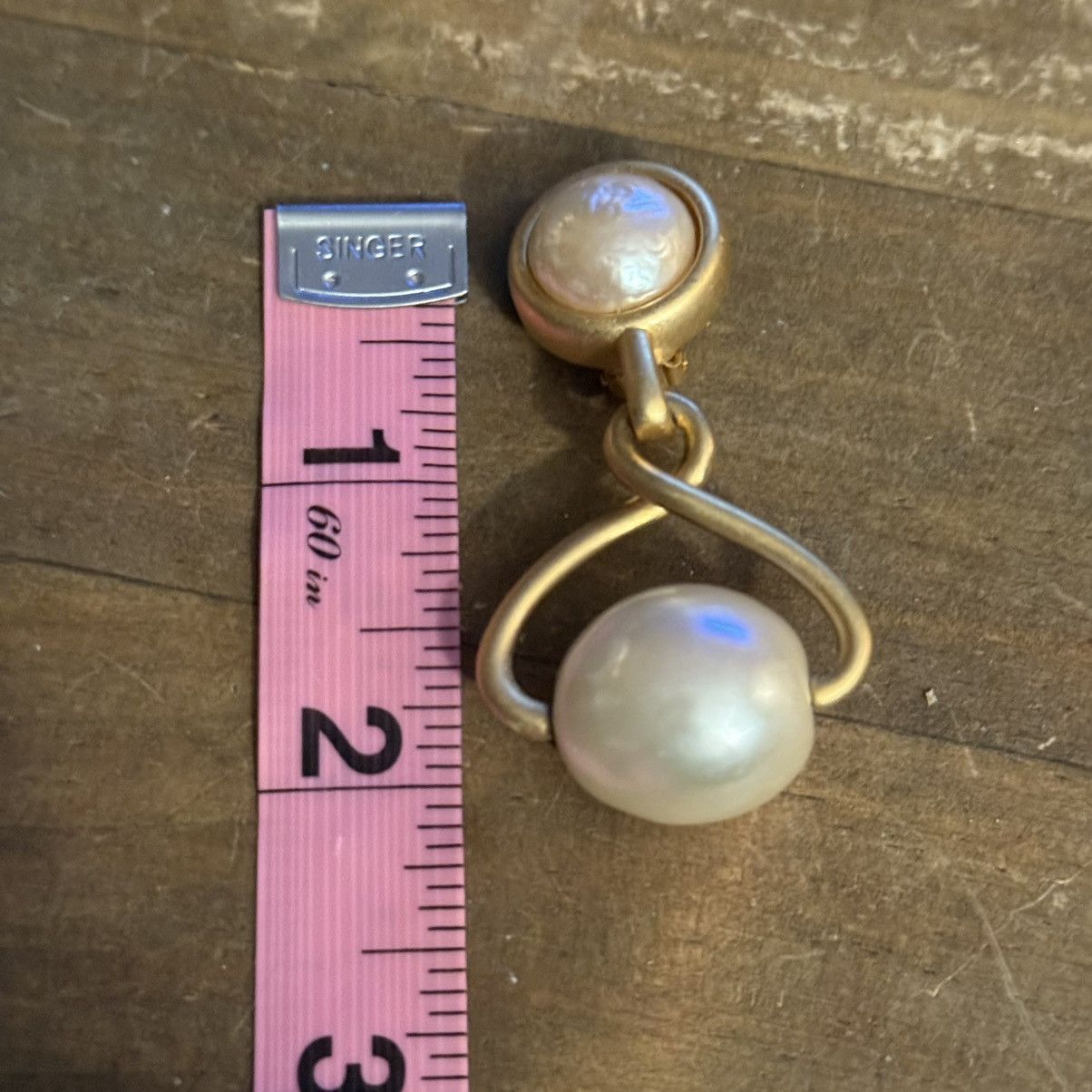 Karl Lagerfeld Vintage Karl Lagerfield chunky gold baroque pearl earrings Size ONE SIZE - 3 Thumbnail