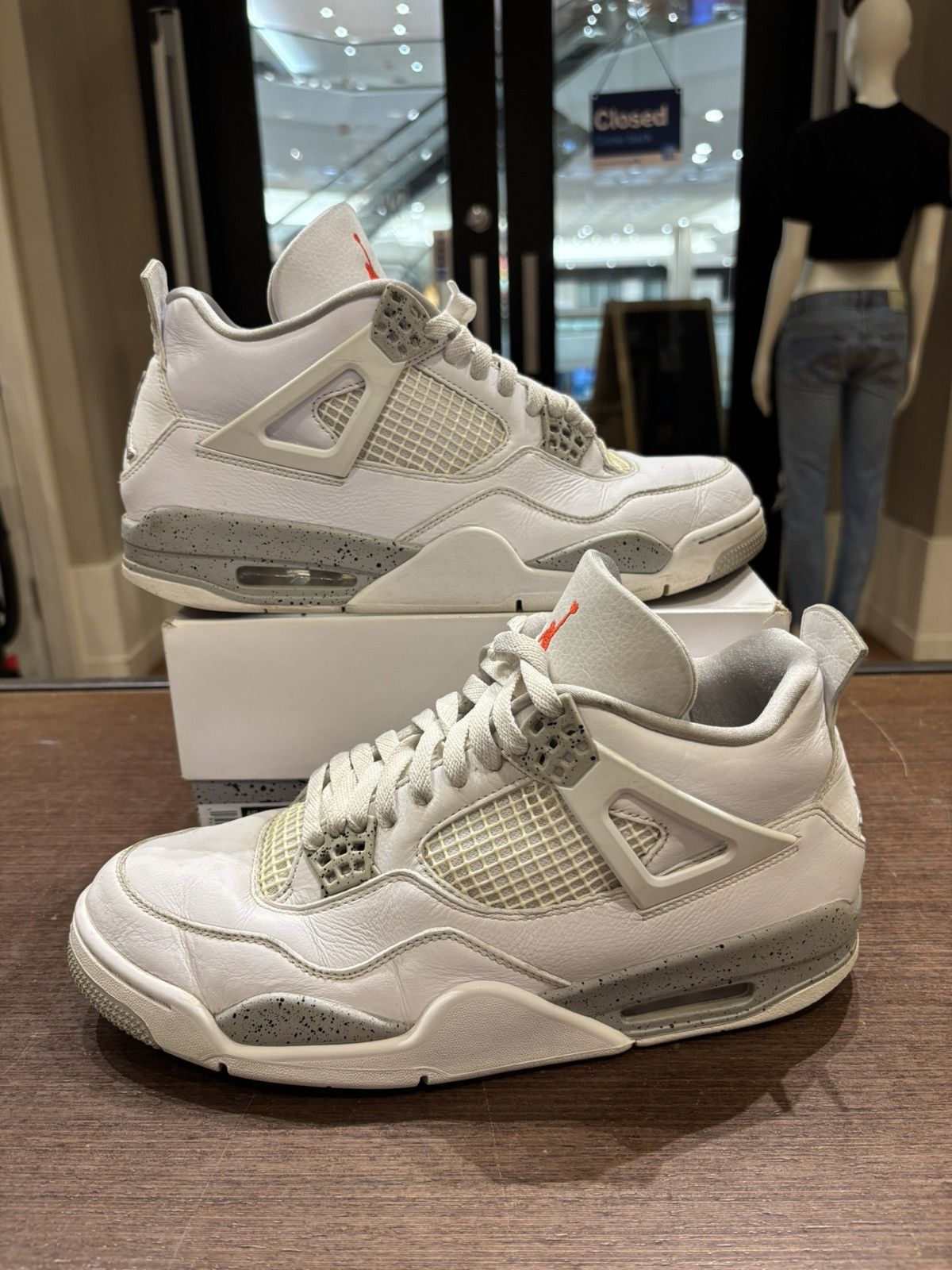 Jordan Brand Jordan 4 ‘White Oreo’ Size US 10.5 / EU 43-44 - 1 Thumbnail