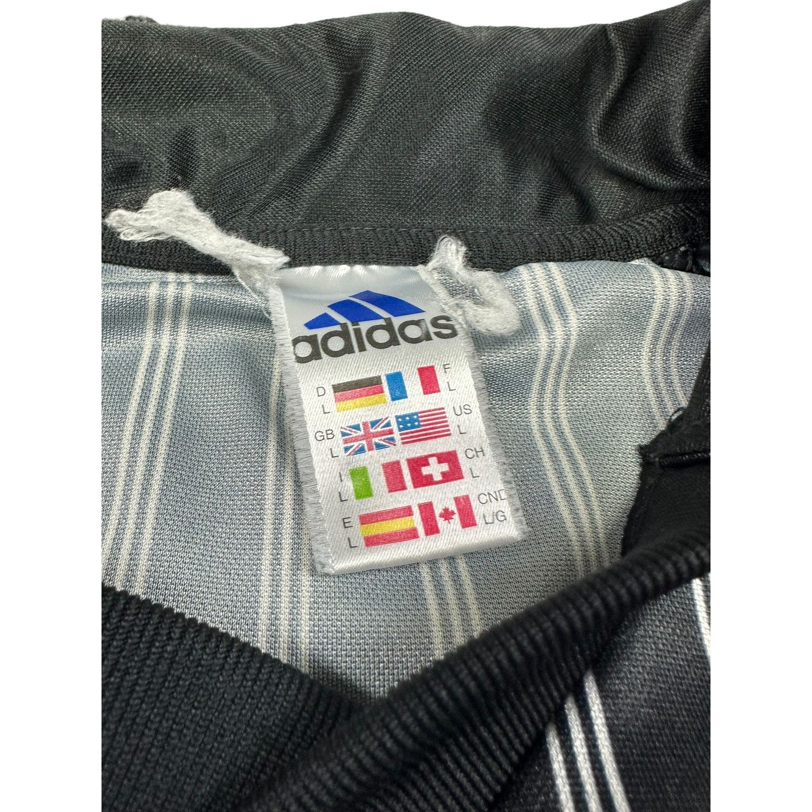 Adidas Sweden Vintage Referee Adidas Jersey Size US L / EU 52-54 / 3 - 4 Thumbnail