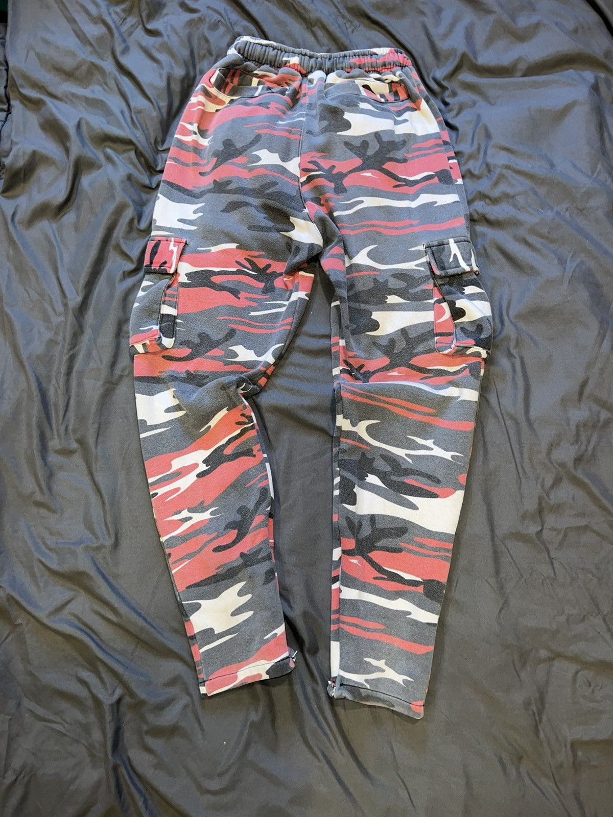Other Hollywood Hunna Cargo Sweatpants Size US 33 - 2 Thumbnail