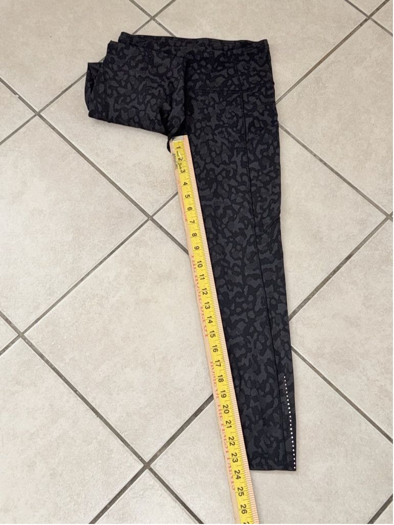 Lululemon LULULEMON F&F HR WITH POCKETS 23” LEGGING BLACK GREY SIZE 4 Size 27" / US 4 / IT 40 - 6 Thumbnail