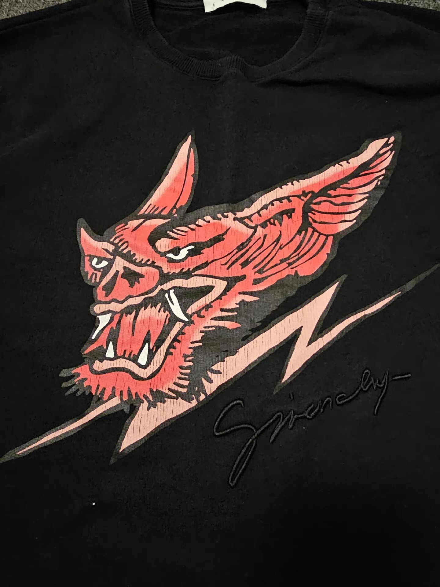 Givenchy Givenchy dragon pattern sweatshirt Q4 Size US M / EU 48-50 / 2 - 2 Thumbnail