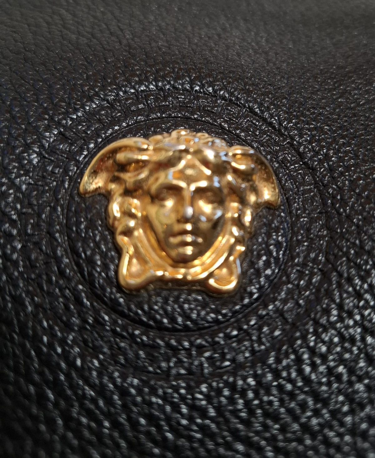 Versace Versace Logo-Detailed Leather Messenger Bag Black Size ONE SIZE - 3 Thumbnail