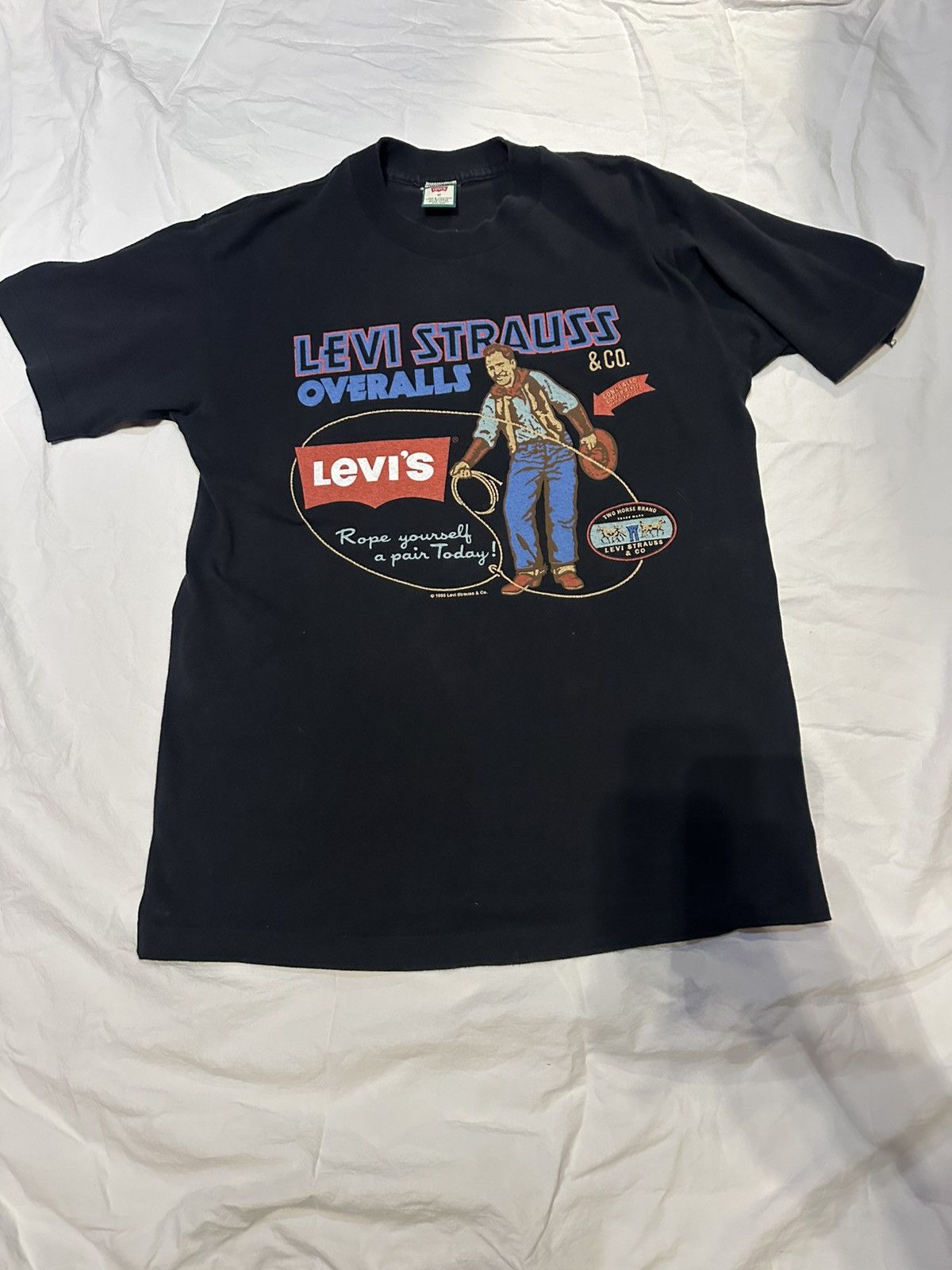 Levi's Vintage Clothing Vintage Levi's 1993 "Rope Yourself A Pair Today" T-Shirt Size US M / EU 48-50 / 2 - 1 Thumbnail