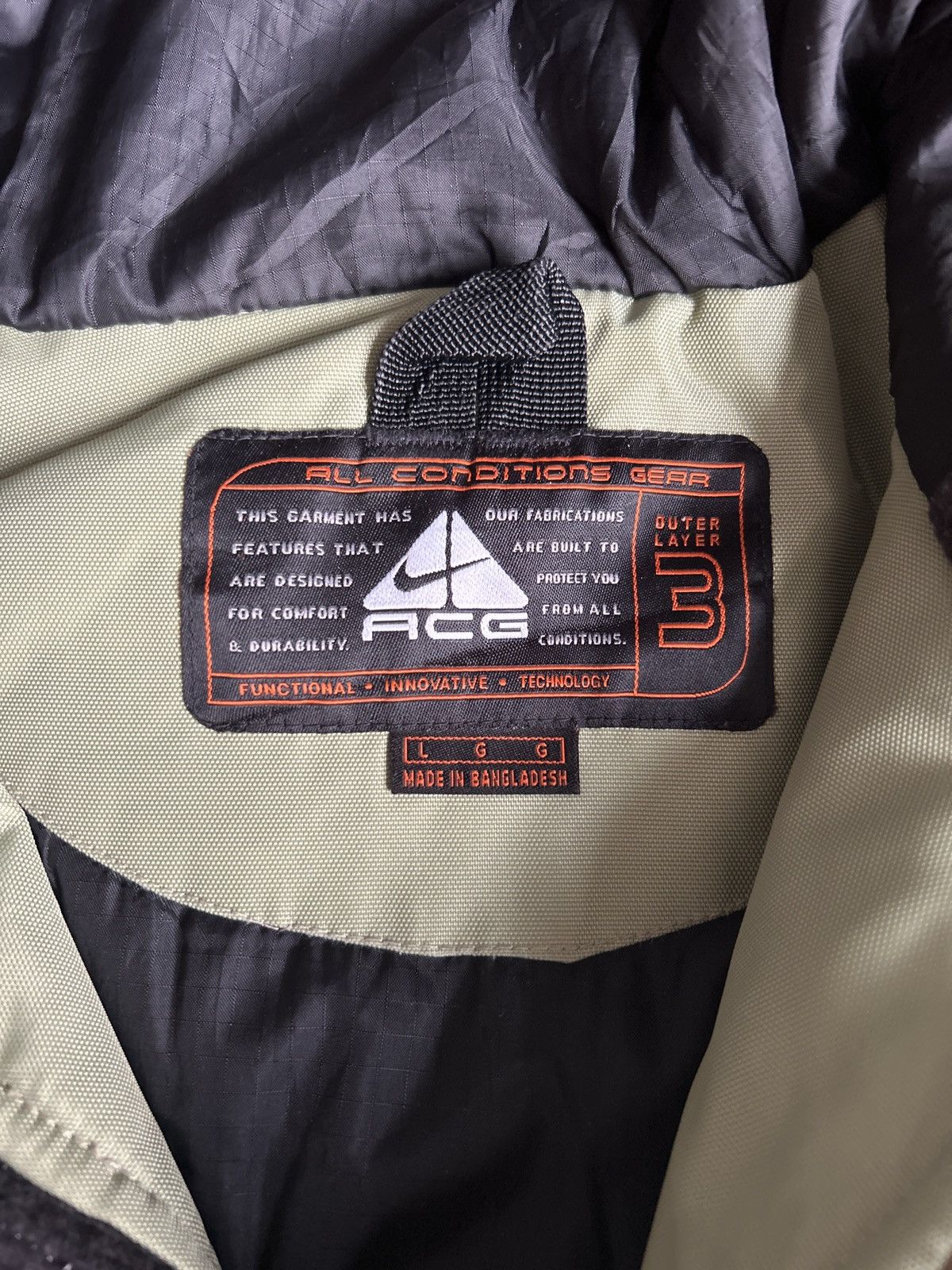Nike ACG vintage heavy jacket