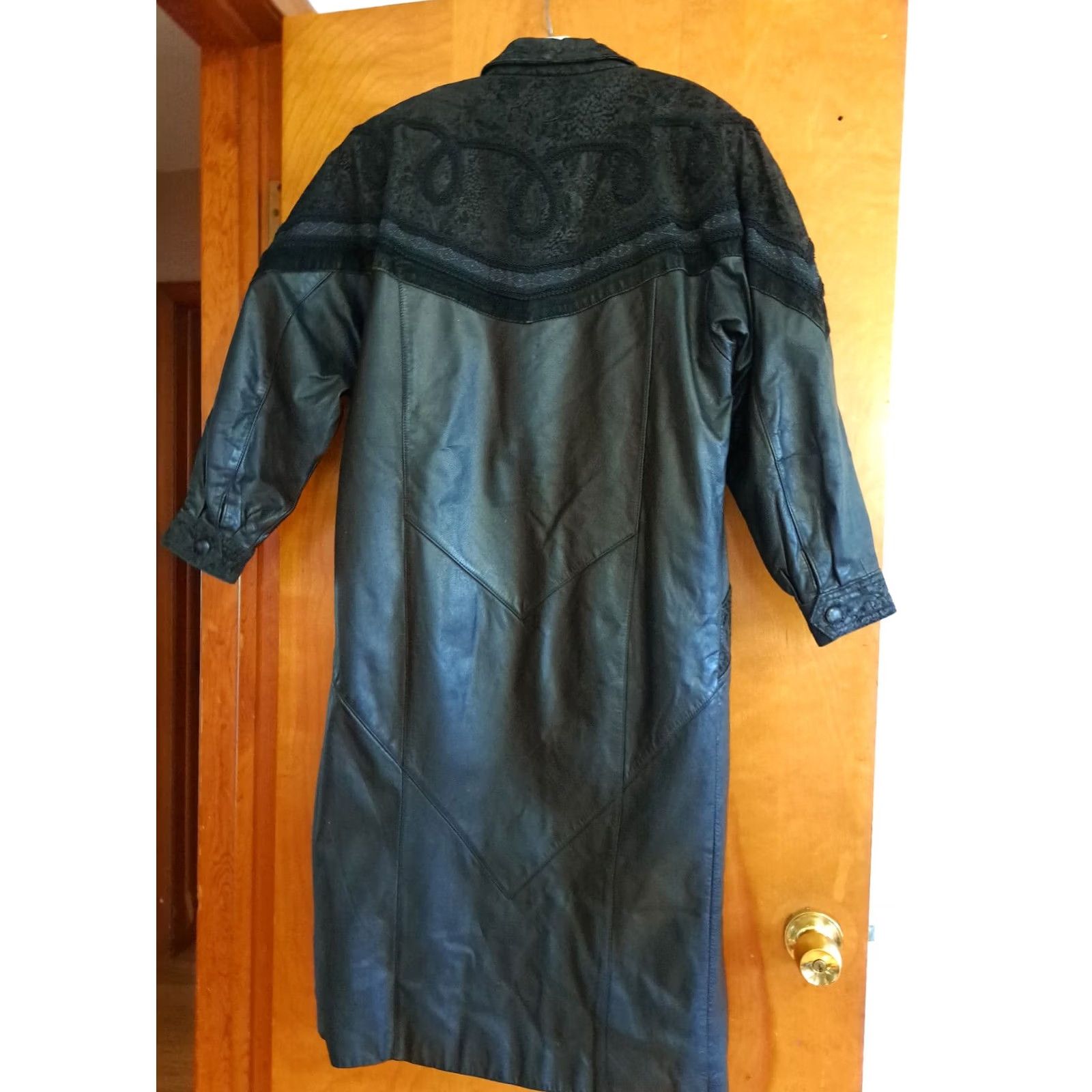 Wilson Wilson Coat Women Long Black Suede Embroidered Leather X-Small Trench Bohemian Party/Cocktail Size XS / US 0-2 / IT 36-38 - 6 Thumbnail