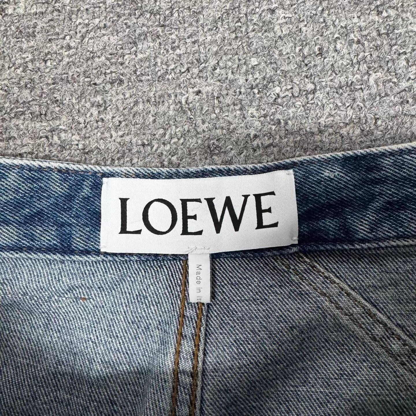Loewe Loewe back patch embroidery denim skirt size 38 mint Size 26" / US 2 / IT 38 - 7 Thumbnail