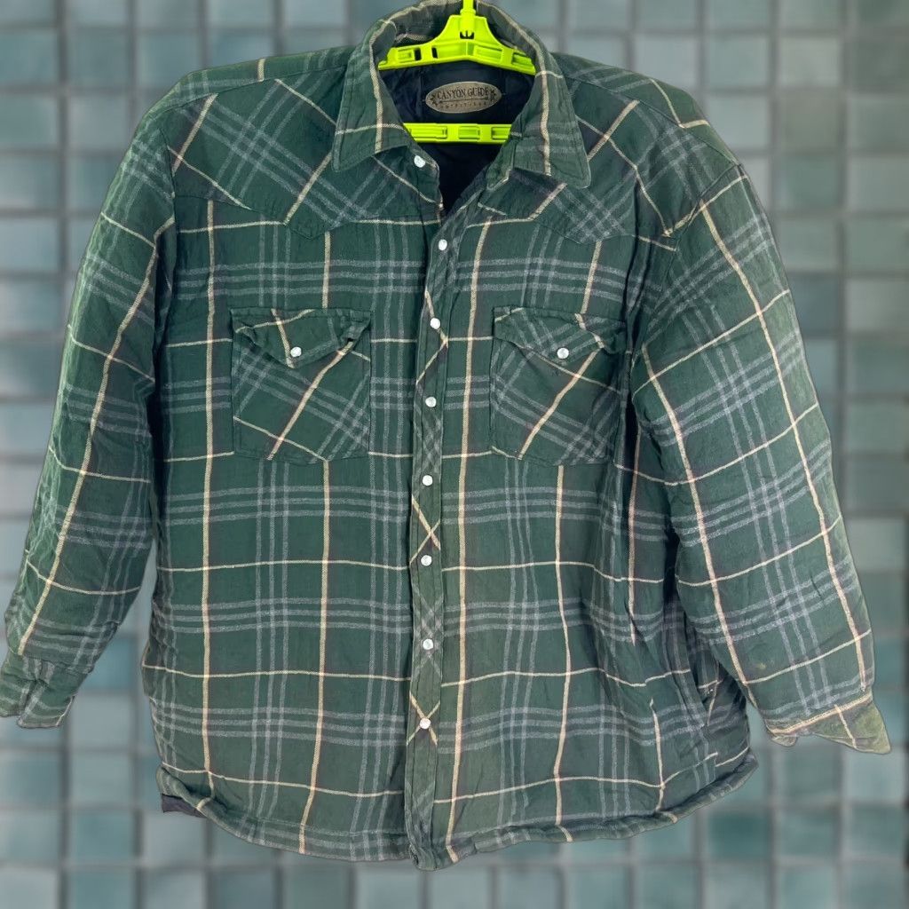 Vintage VINTAGE Canyon Guide Sweatshirt Cardigan Shirt Mens L Green Plaid Quilted Knit Cotton, Button Up, Lined, 90s Decade, Fall Winter Spring Size US L / EU 52-54 / 3 - 1 Thumbnail