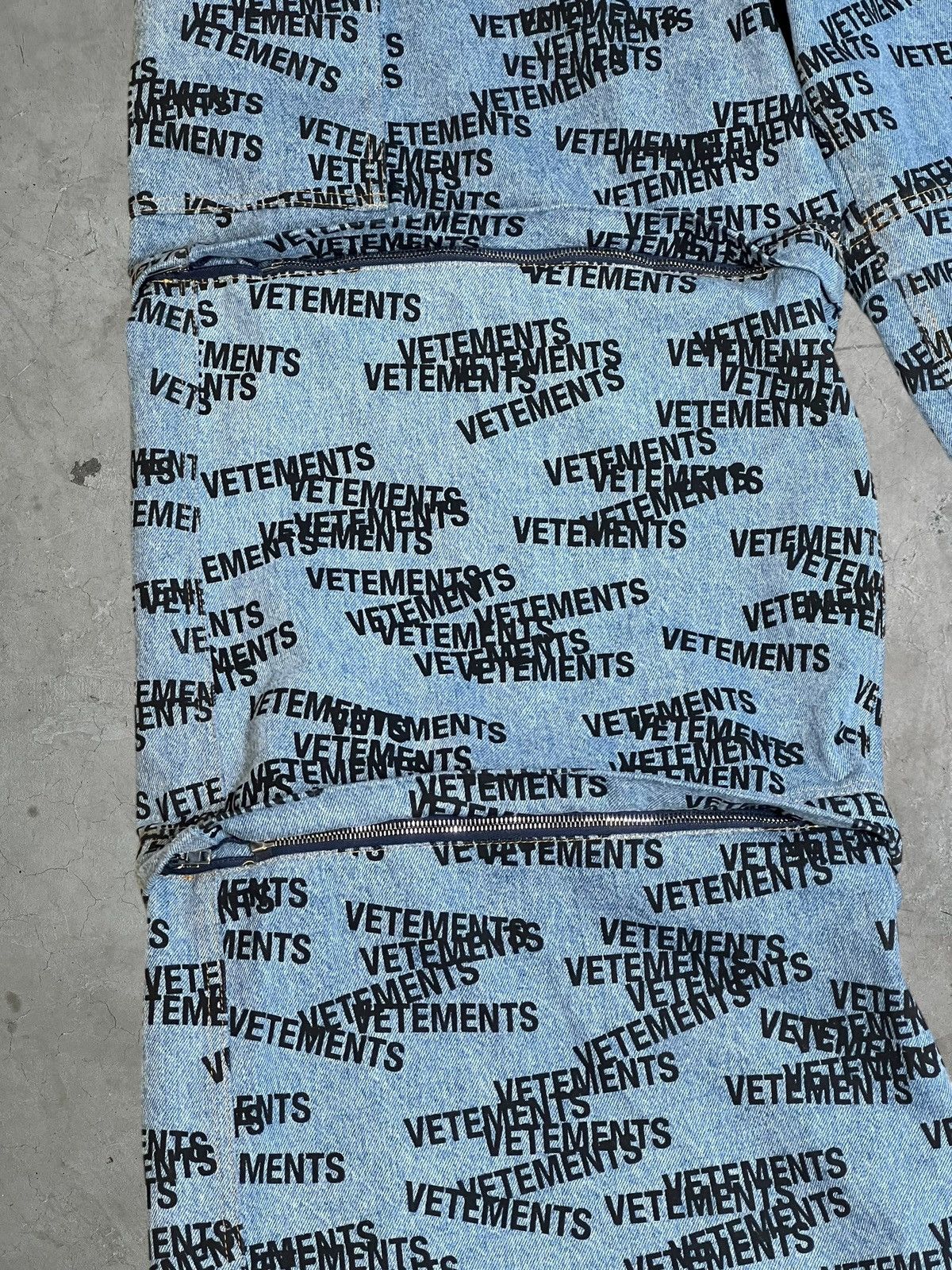 Vetements Vetements Logo Transformer Denim Raver Pants Size US 30 / EU 46 - 5 Thumbnail