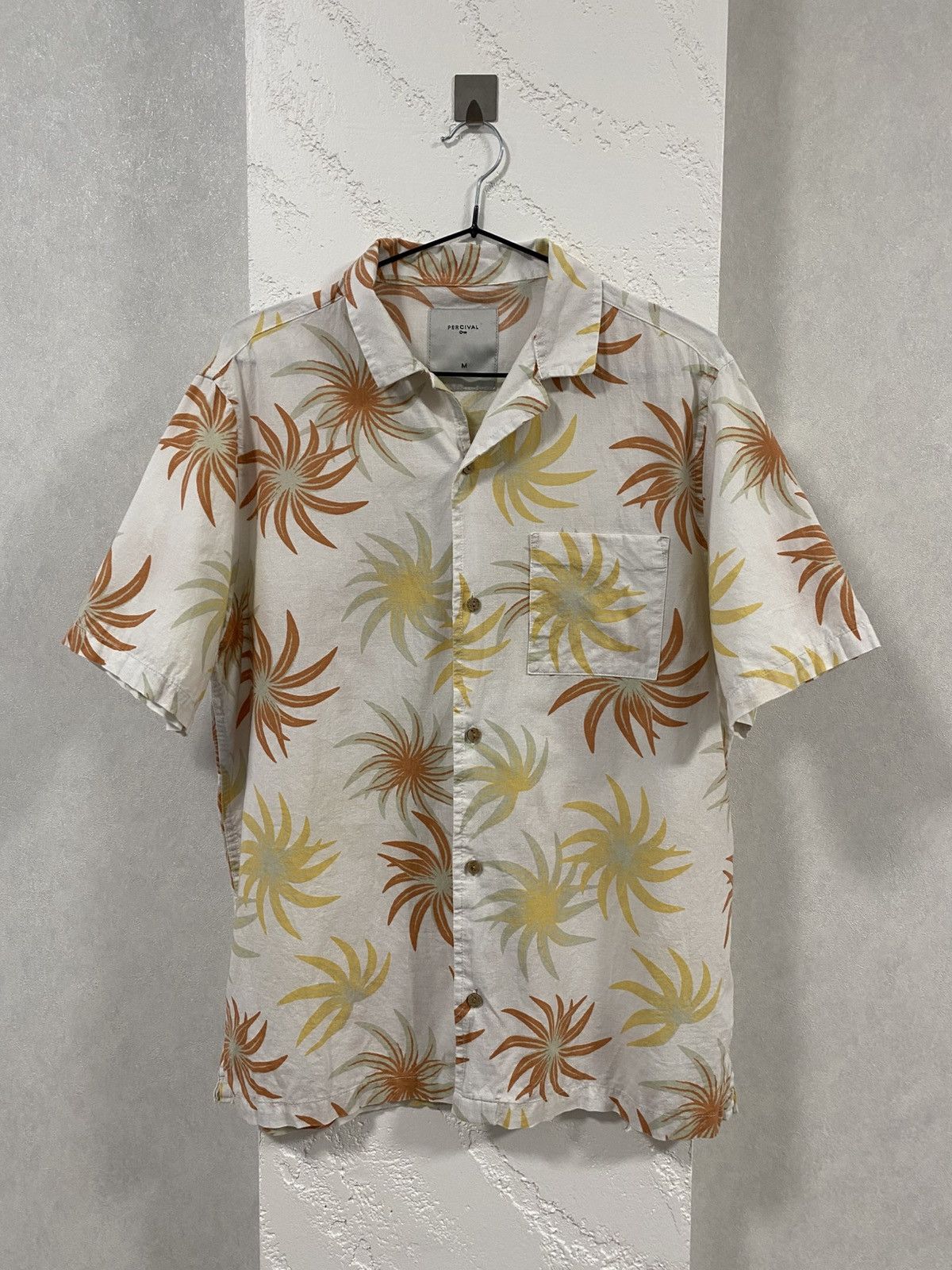 Percival Percival Linen Blend Hawaiian Style Floral Print Shirt Sz: M Size US M / EU 48-50 / 2 - 1 Thumbnail