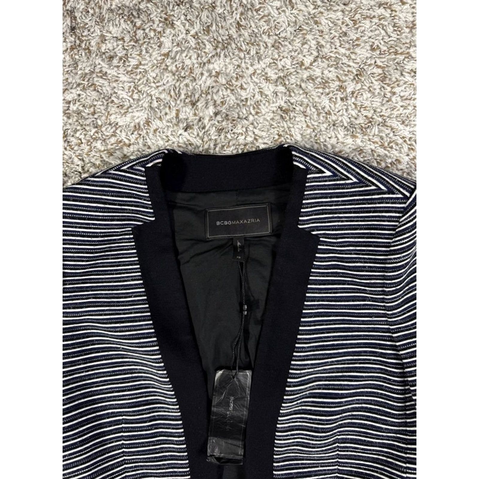 Bcbgmaxazria BCBGMAXAZRIA Women's Striped Blazer Jacket XS Gray Regular Jacket Blazer Womens XS Size XS / US 0-2 / IT 36-38 - 2 Thumbnail