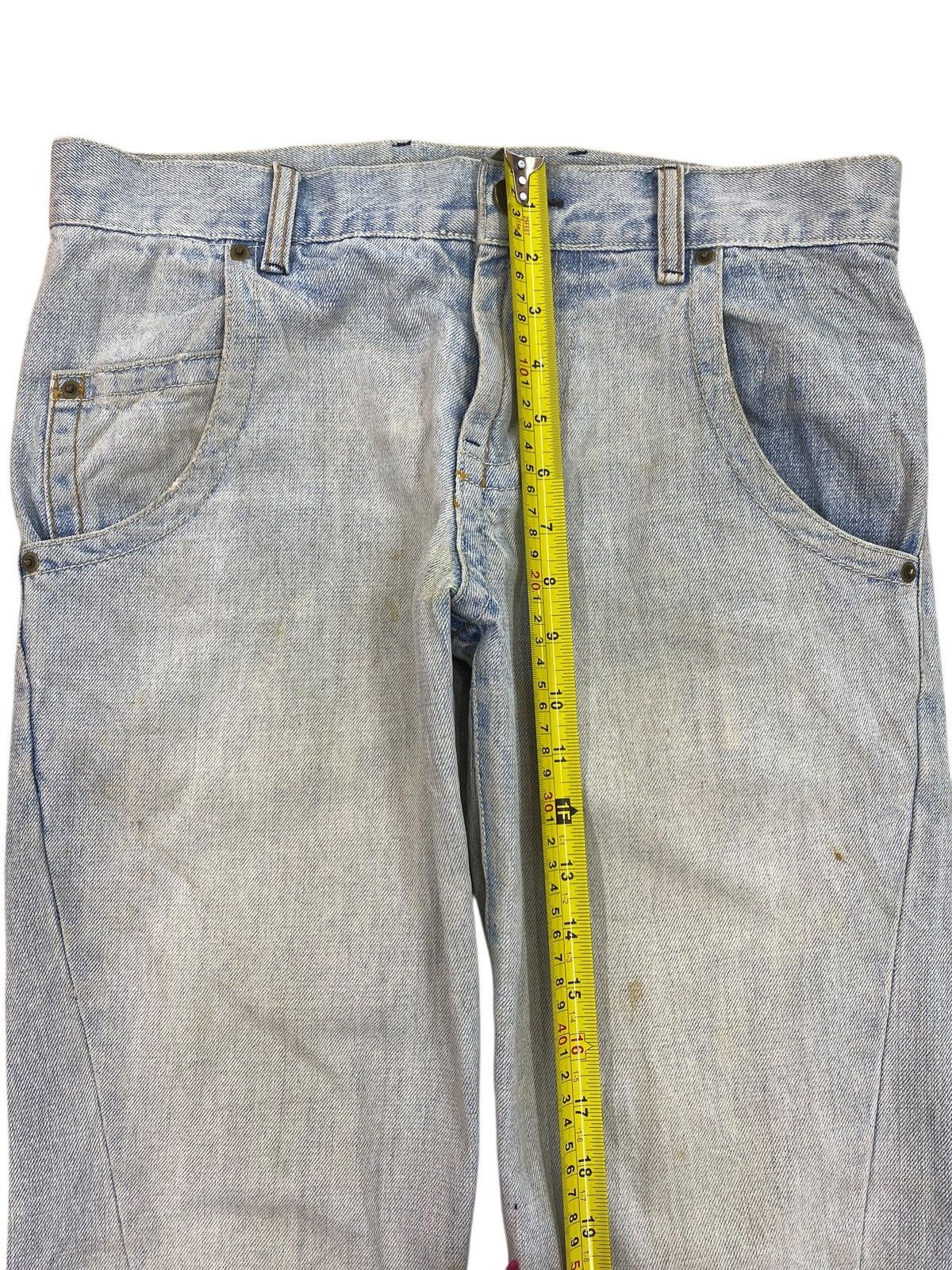 Japanese Brand Japanese Brand Faded Light Wash Style Buckle Back Jeans Size US 31 - 7 Thumbnail