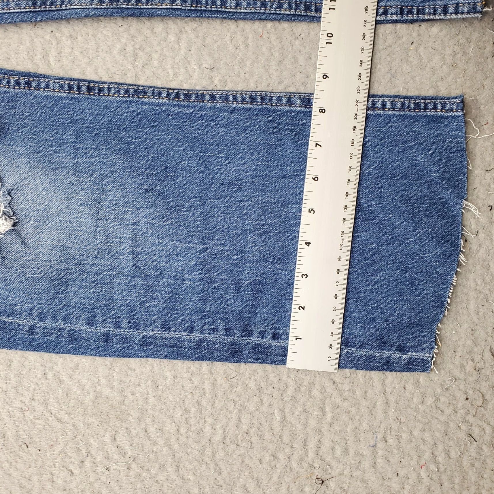 Vintage Aéropostale Womens 2 Blue Denim Baggy Jeans Button Fly Distressed 90’s Size 2 Jeans Womens Size 2 Blue Denim Baggy Jeans Distressed Size 26" / US 2 / IT 38 - 5 Thumbnail