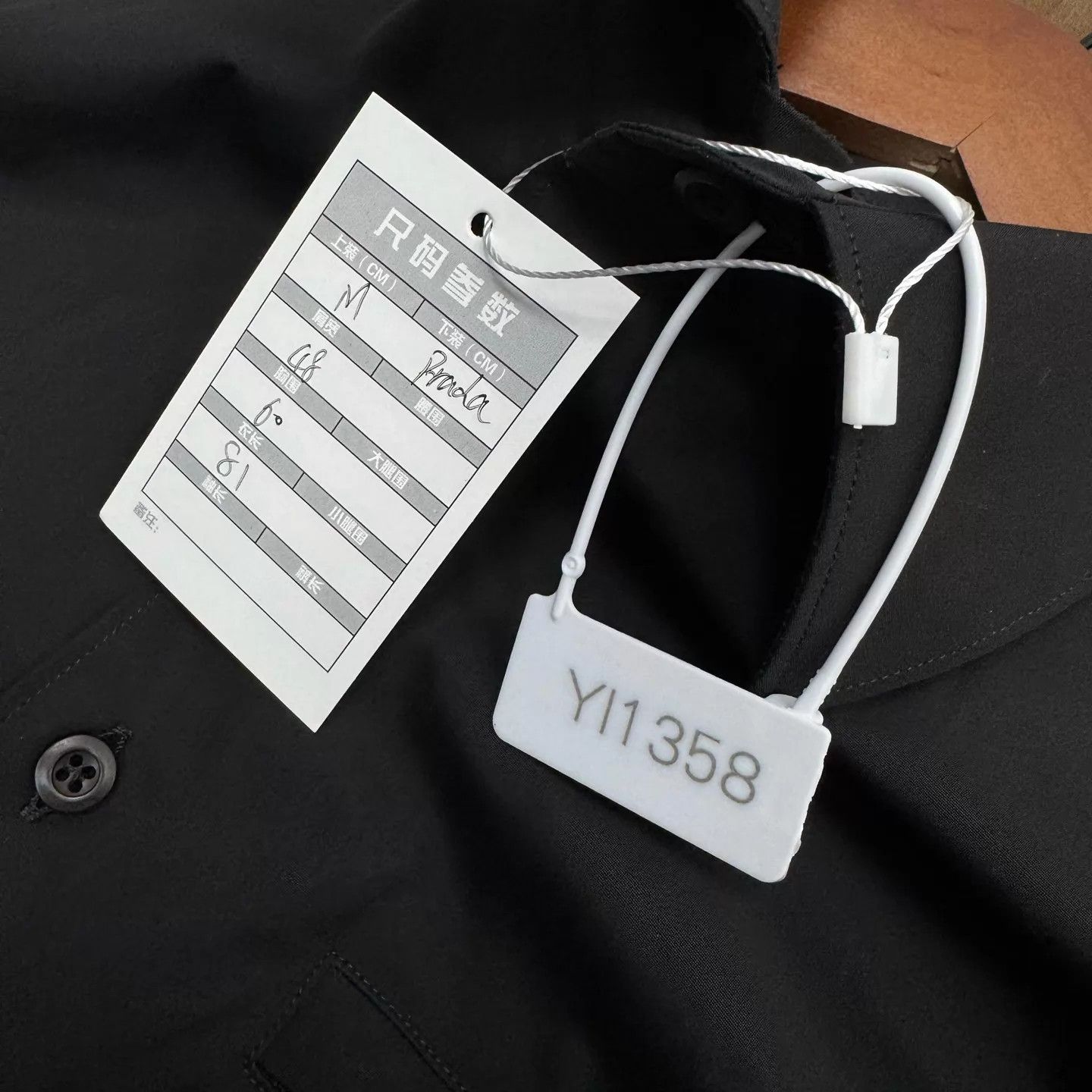 Prada Prada New Triangle Logo Pocket Shirt M Size US M / EU 48-50 / 2 - 7 Thumbnail