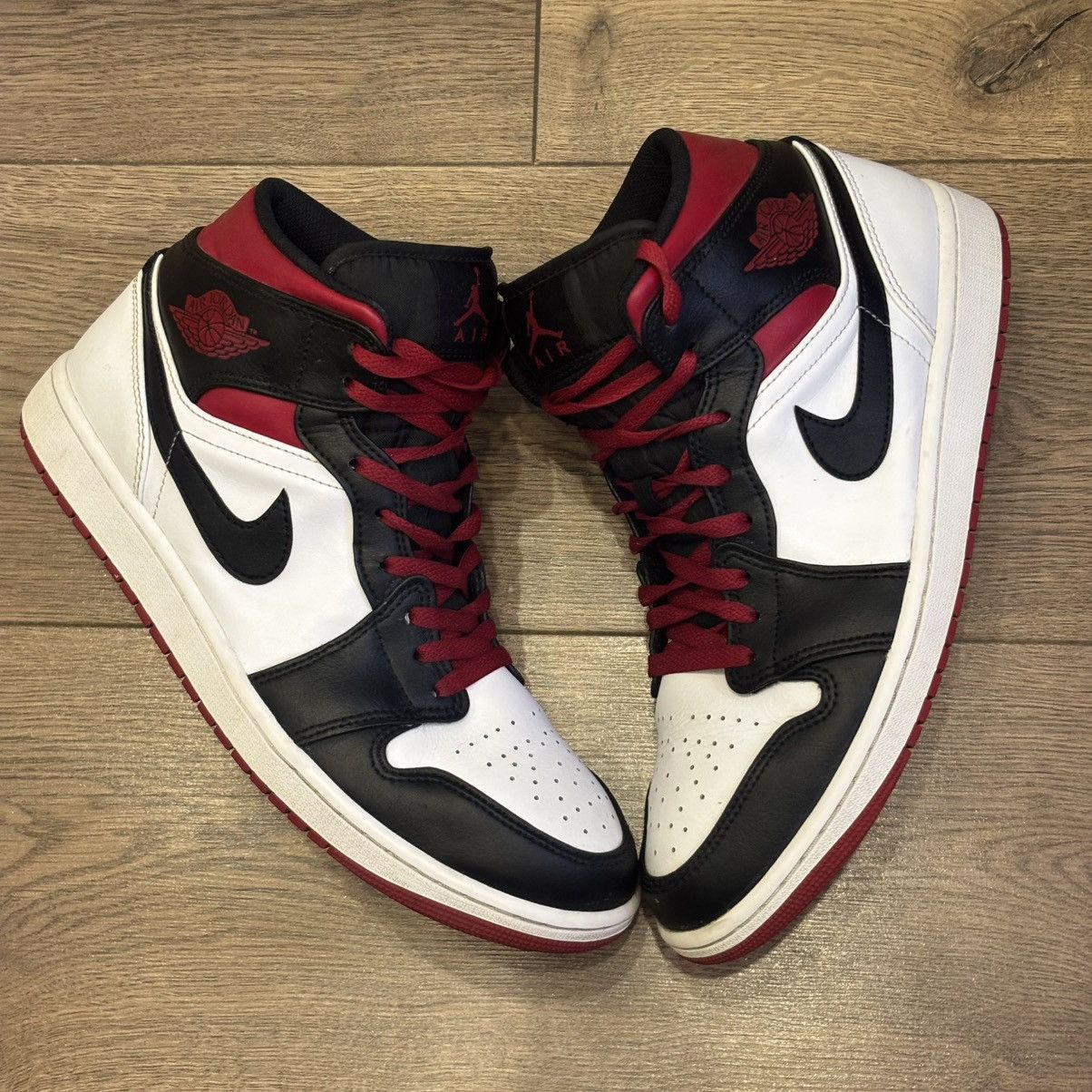 Jordan Brand 2023 jordan 1 mid Size US 10.5 / EU 43-44 - 1 Thumbnail