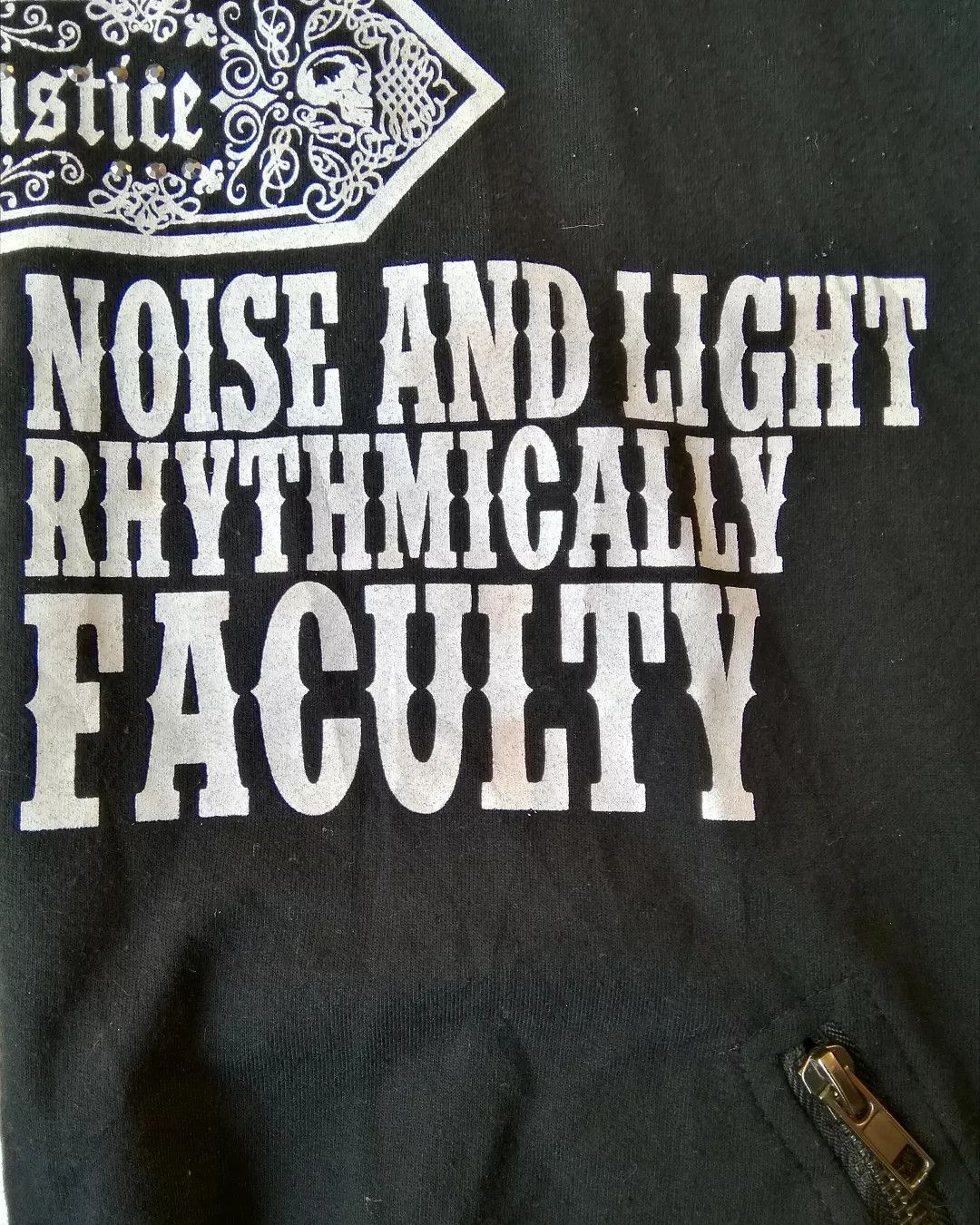 If Six Was Nine Imagination Punk Gothic Black Emo Hooded Shortsleeve Shirt Size XL / US 12-14 / IT 48-50 - 4 Thumbnail