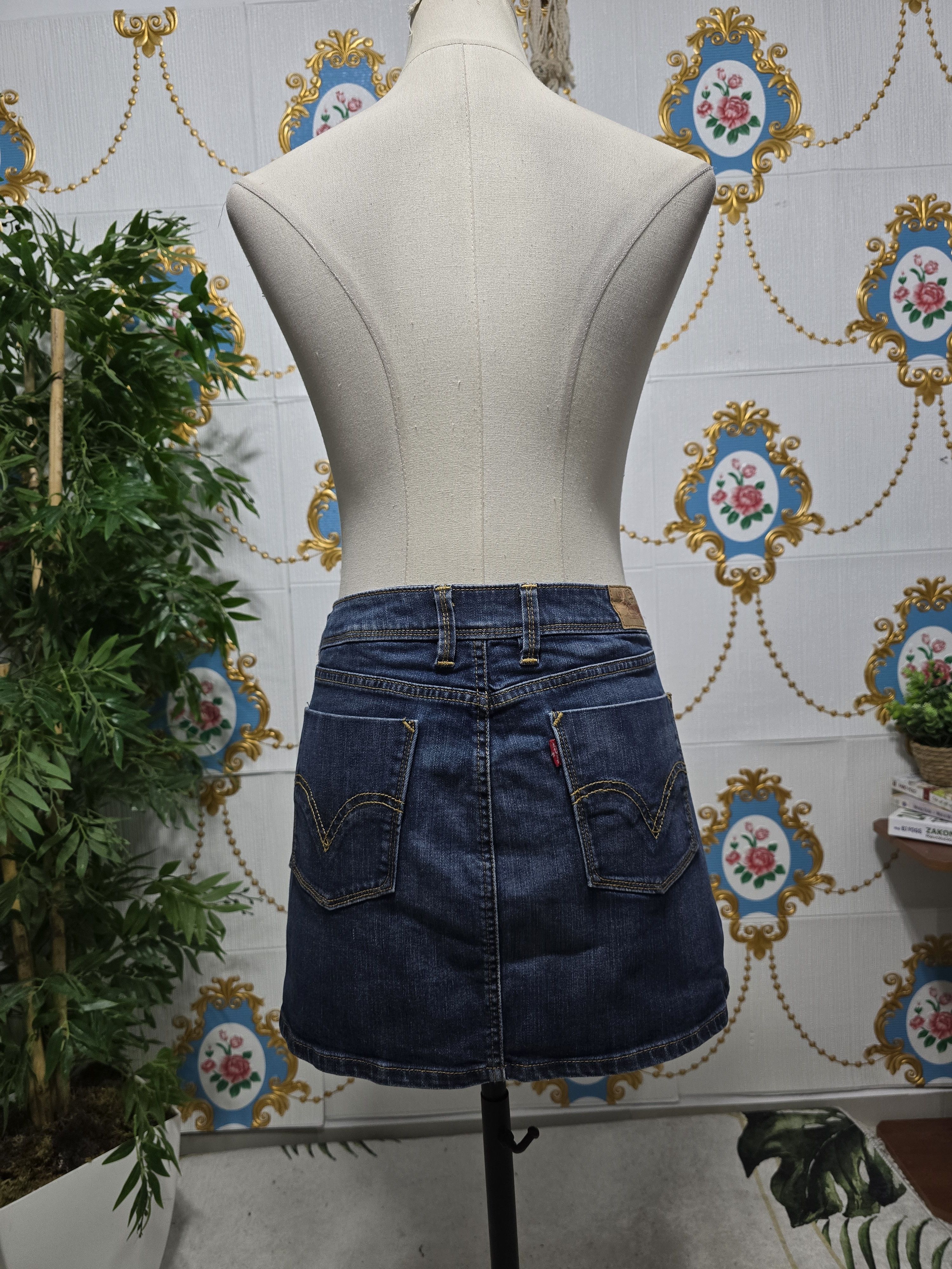 Levi's LEVI'S VINTAGE, blue denim mini skirt ,WOMEN'S large Size 34" / US 12 / IT 48 - 6 Thumbnail