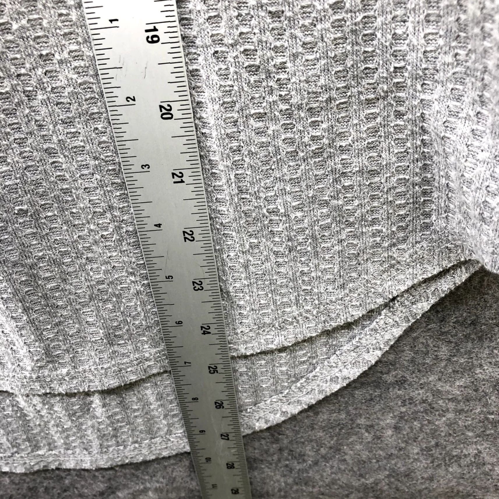 Vintage Chaser Thermal Hoodie T Shirt Womens M Gray Long Sleeve Crew Neck Pullover Casual Knit Polyester Blend Oversized Size M / US 6-8 / IT 42-44 - 7 Thumbnail
