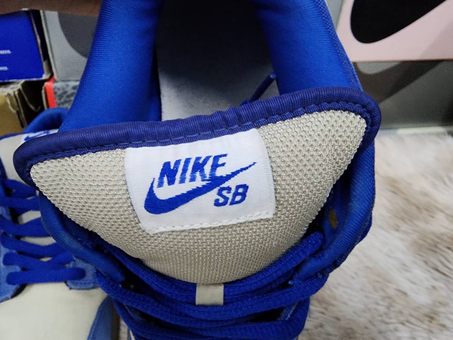 Nike Nike Sb Dunk Low Gold Rail Size US 10 / EU 43 - 4 Thumbnail