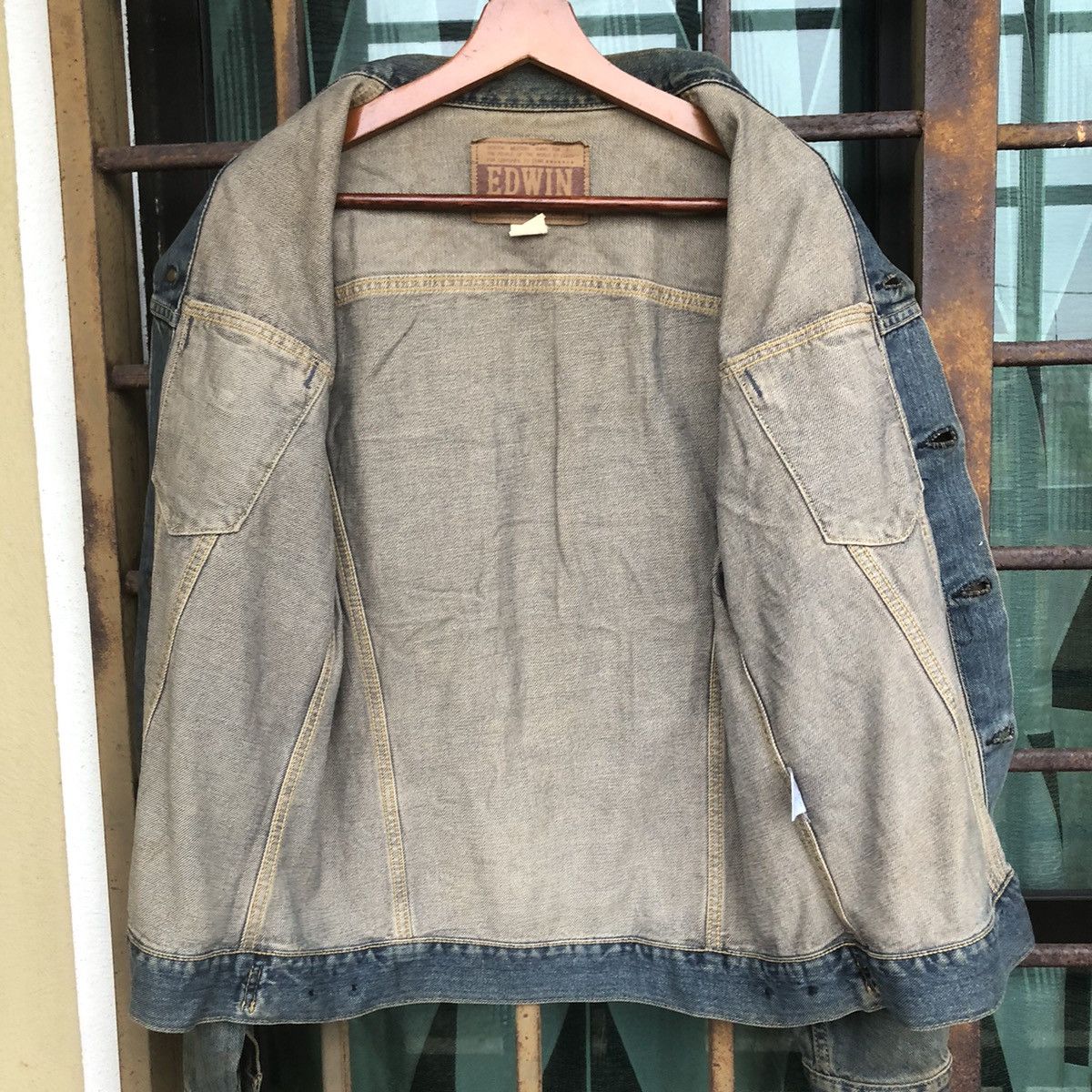 Edwin × Japanese Brand 90’ Edwin 100% Cotton Sanforized Denim Jacket Size US L / EU 52-54 / 3 - 9 Thumbnail