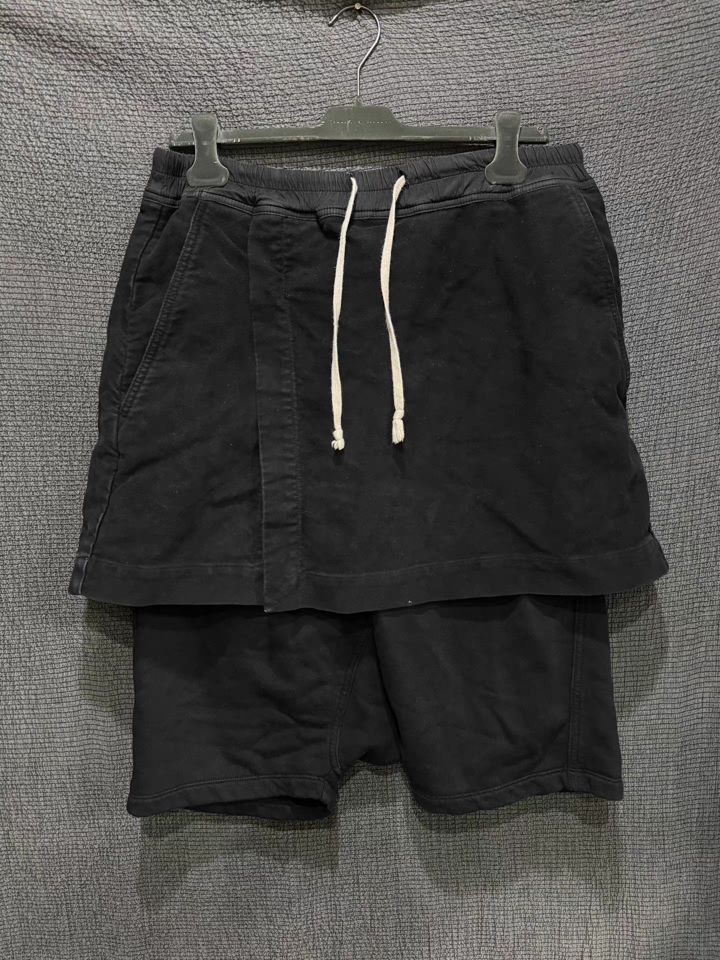 Rick Owens Rick Owens 14FW double-layer sarong shorts Size US 33 - 1 Thumbnail