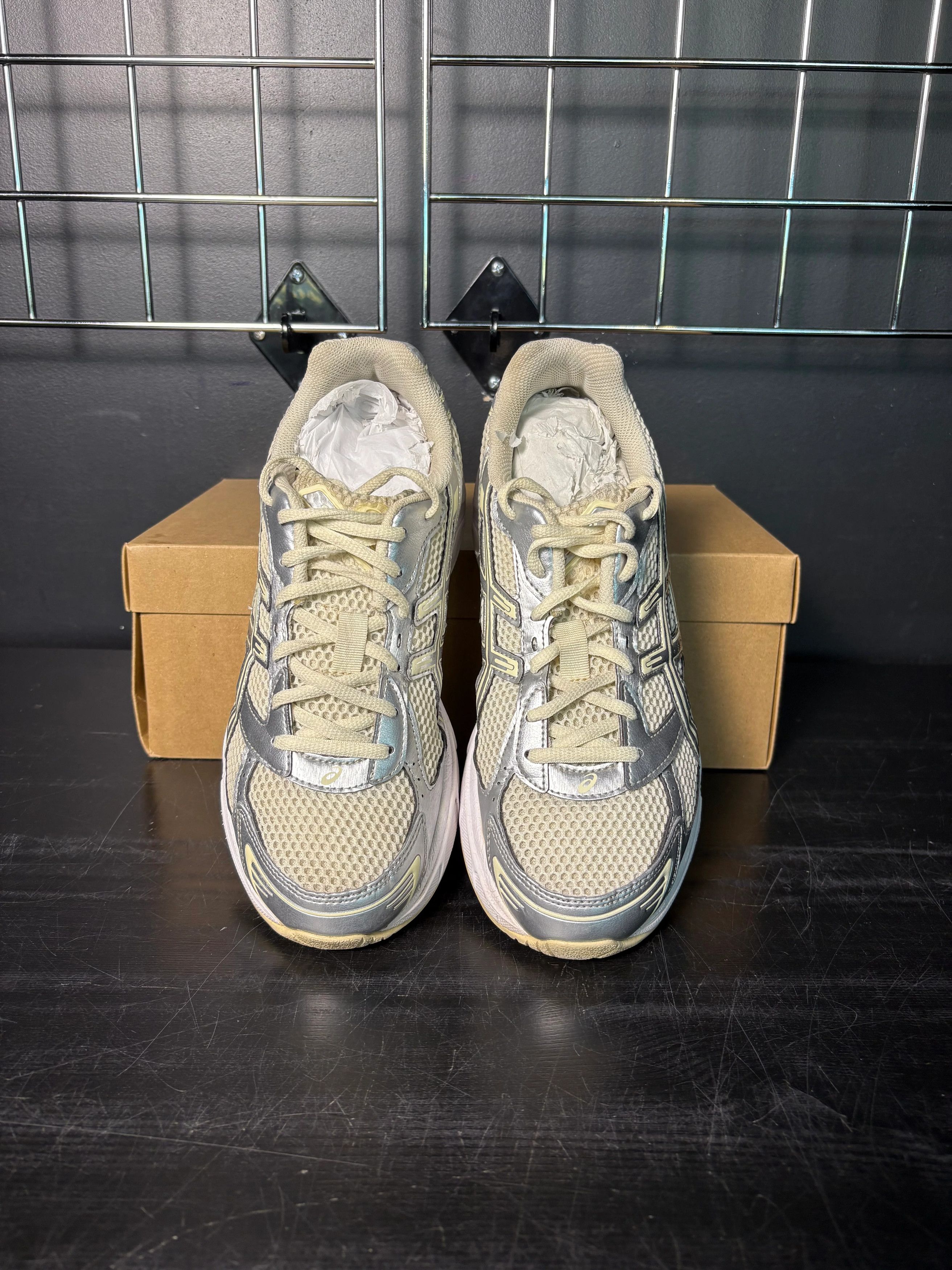 Asics ASICS Gel-1130 Cream Pure Silver (WMNS) **PRE-OWNED** REP. BOX - Size 10 Size US 10 / EU 43 - 3 Thumbnail