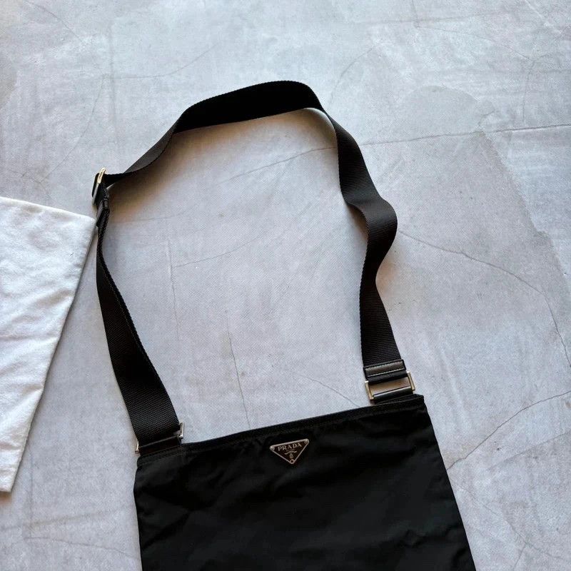 Prada 00s Prada shoulder bag messenger Y2K luxury by Tom Ford Size ONE SIZE - 3 Thumbnail