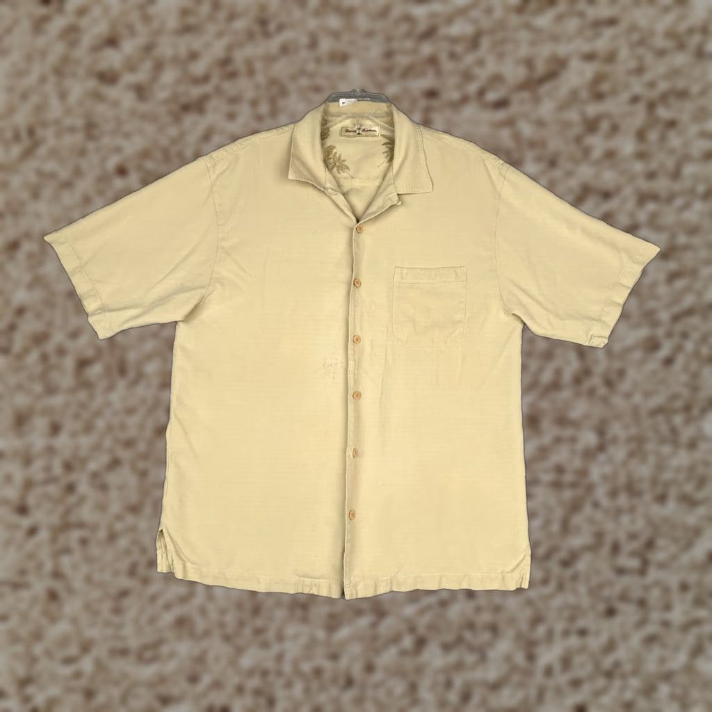 Tommy Bahama Tommy Bahama Shirt Men L Yellow Silk Button-Up Short Sleeve Hawaiian Aloha Beach Vacation Resort 40 in Chest Pockets Mens Size US L / EU 52-54 / 3 - 1 Thumbnail