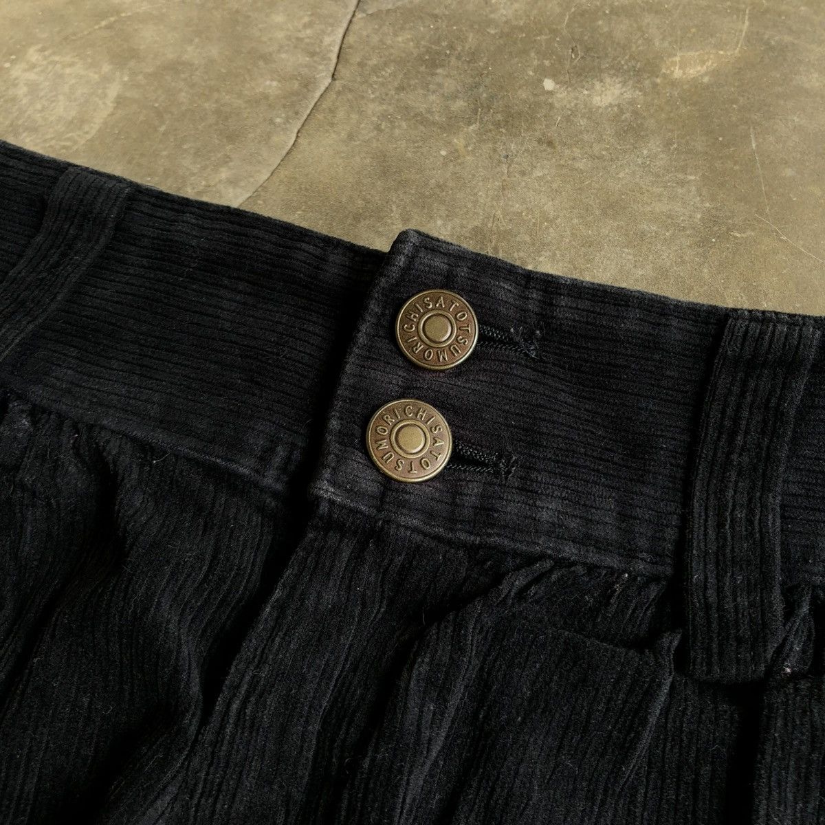 Issey Miyake 2000s Tsumori Chisato by Issey Miyake Corduroy Pants Black Size US 29 - 8 Thumbnail