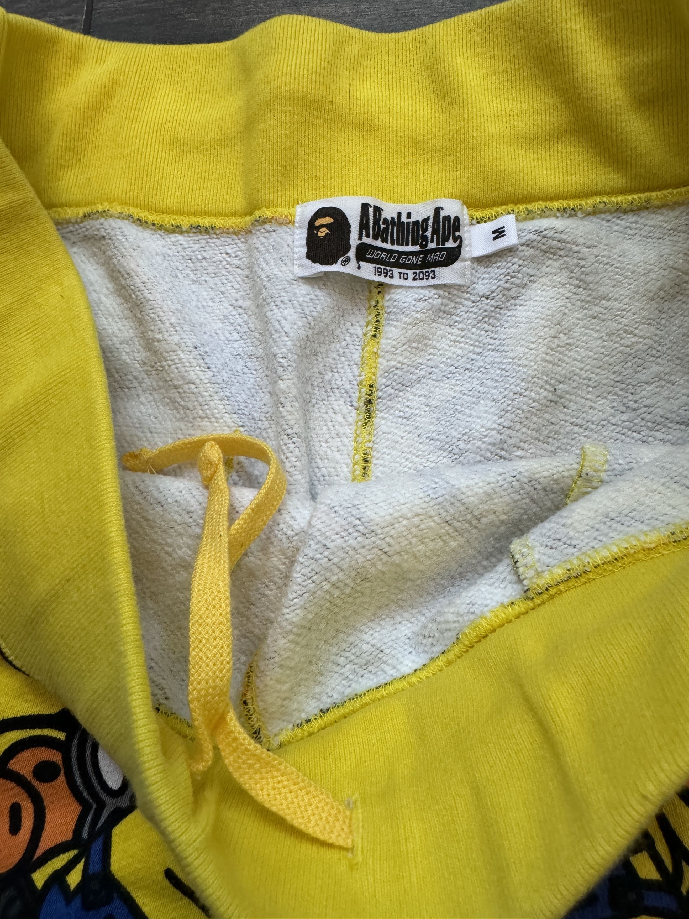 Bape Bape Minions Baby Milo Shorts Size US 32 / EU 48 - 5 Thumbnail