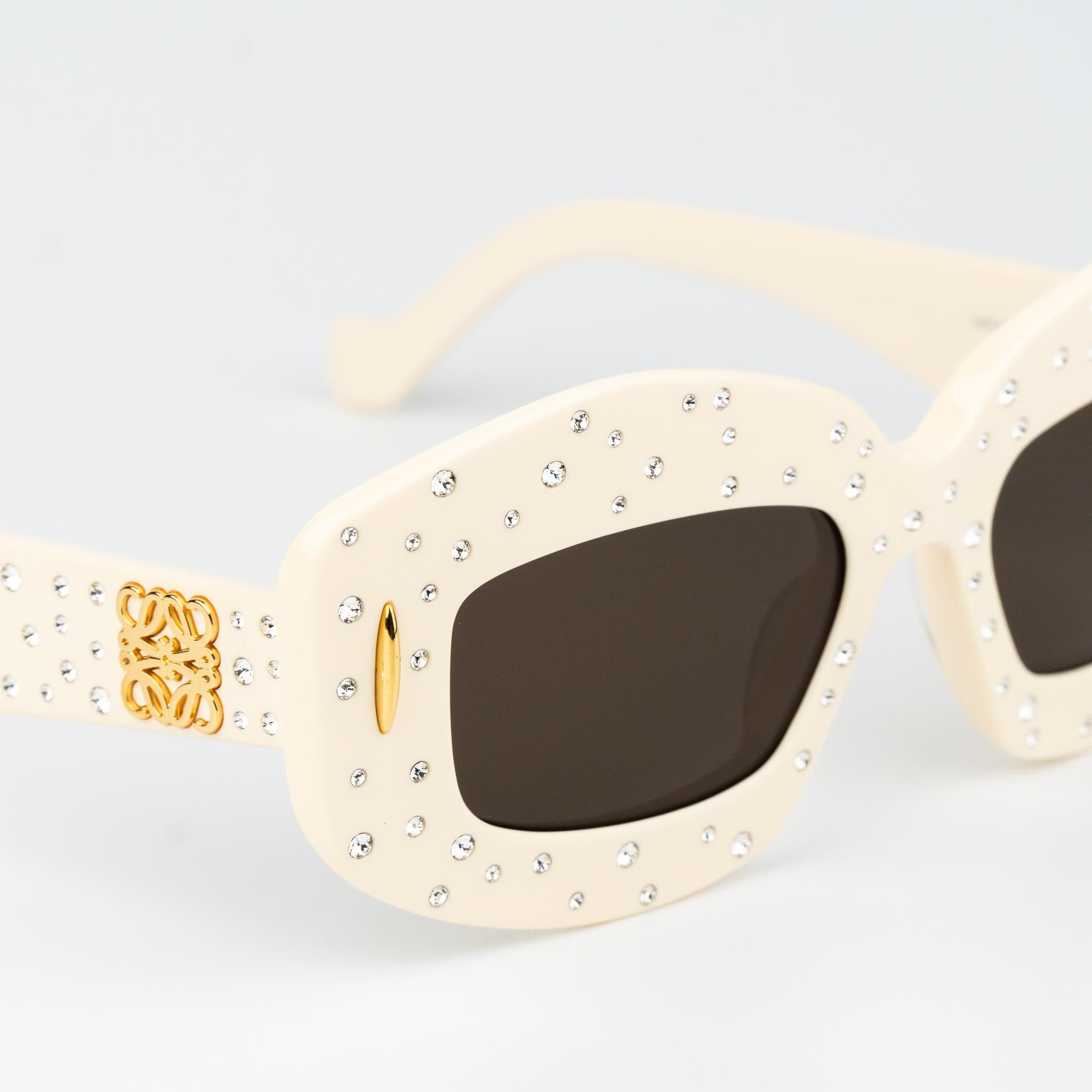 Loewe Loewe ANAGRAM Women Sunglasses LW4114IS 25E NEW AUTHENTIC Size ONE SIZE - 5 Thumbnail