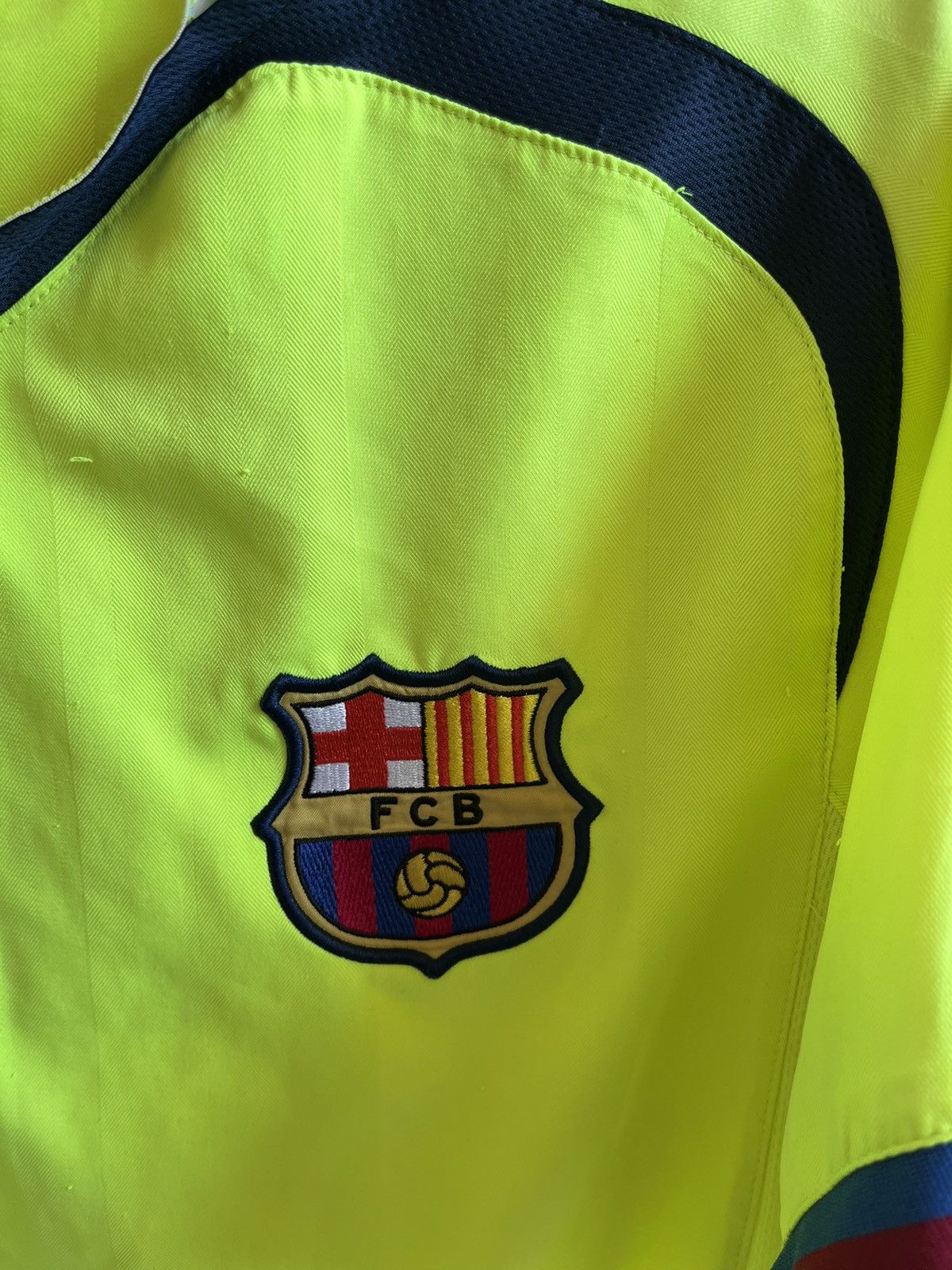 05/06 FC Barcelona soccer jersey kit y2k